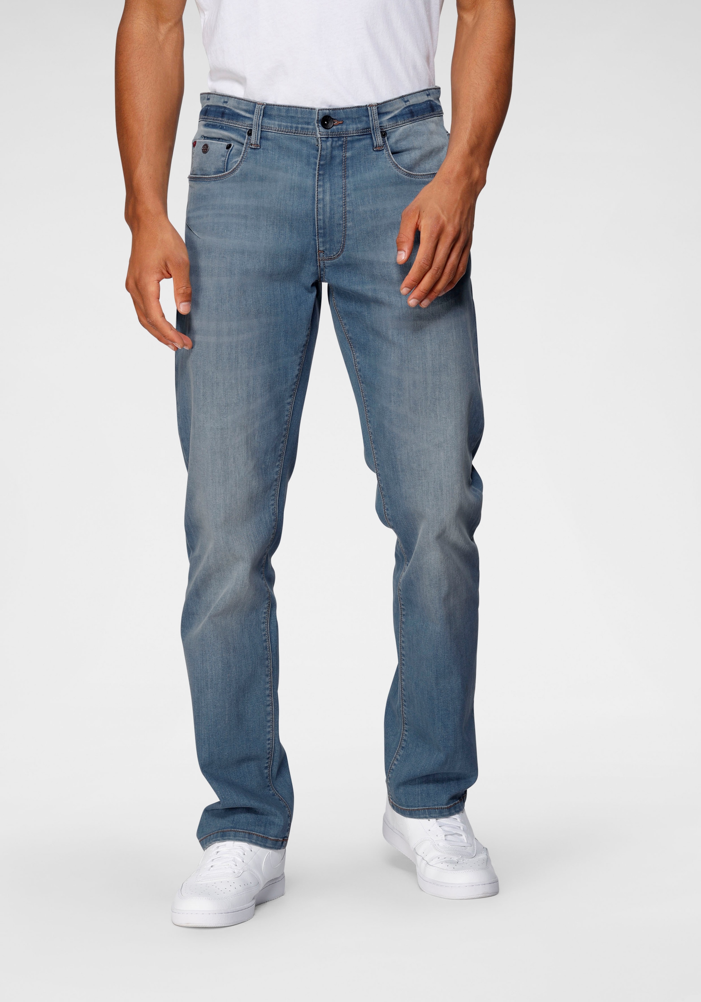 Comfort-fit-Jeans »ANTIN«, Ökologische, wassersparende Produktion durch Ozon Wash