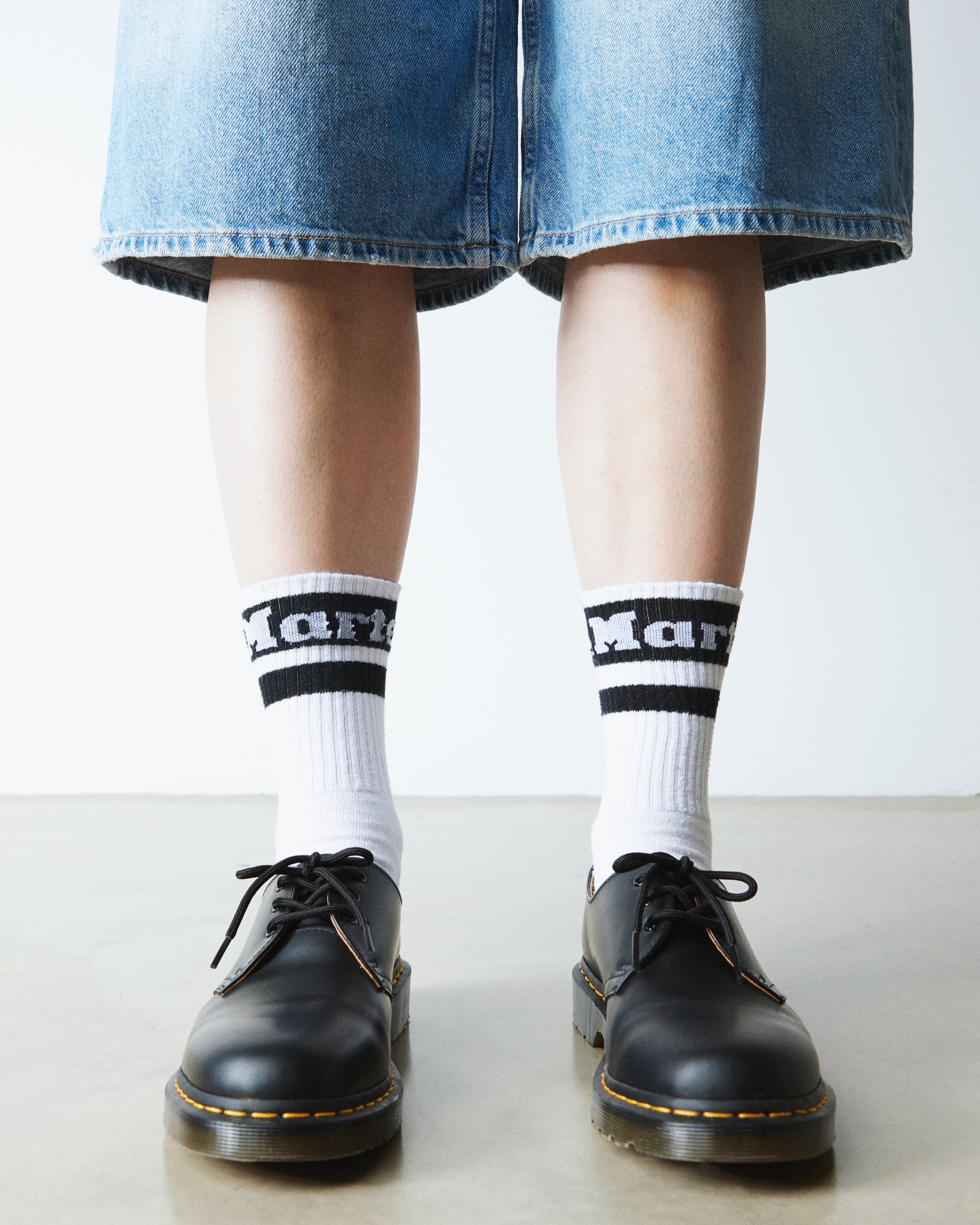 DR. MARTENS Socken »Athletic Logo Sock«, (1 Paar), mit vertärktem Fersen- und Zehenbereich, druckfreier Bund