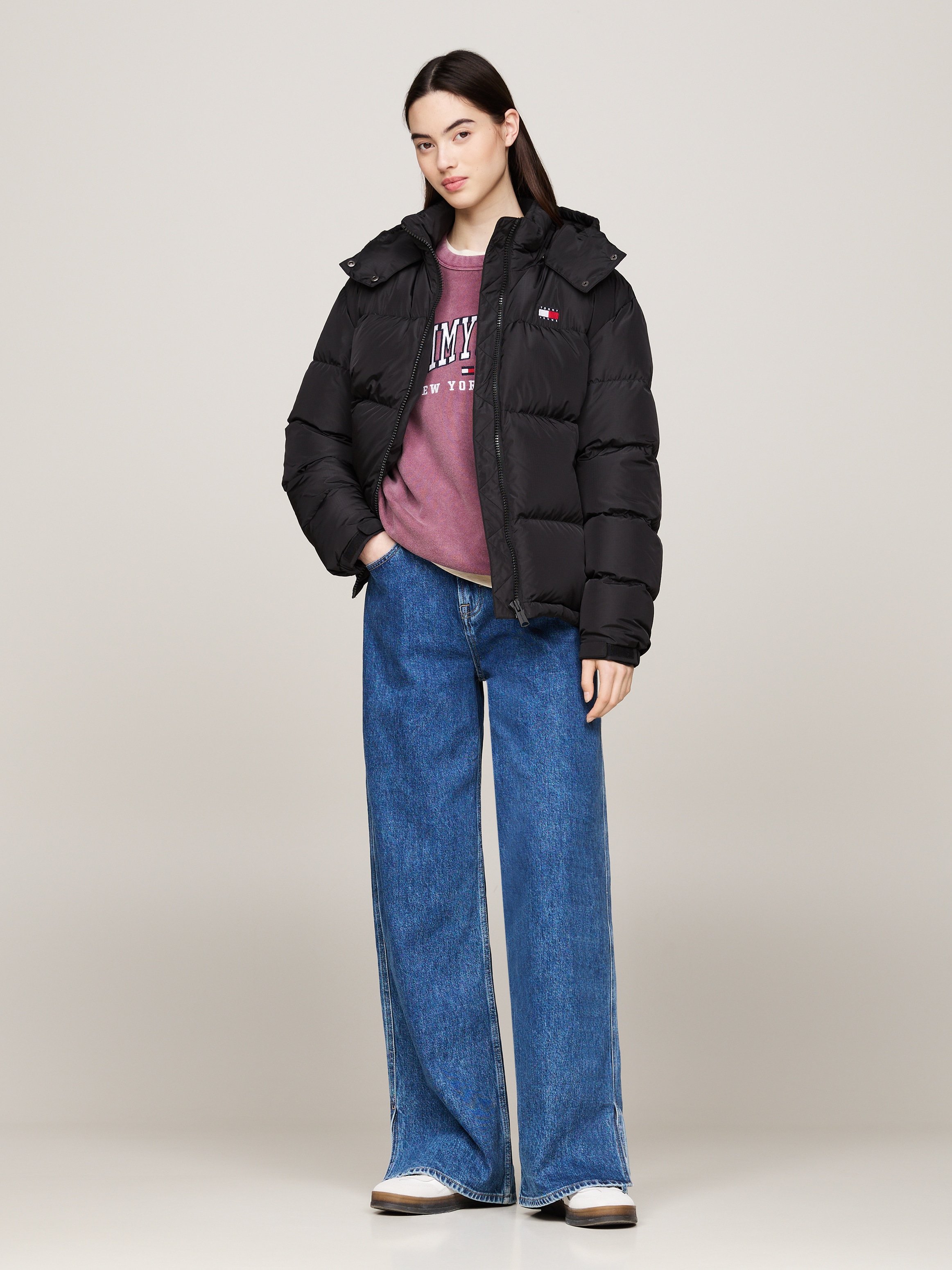 Tommy Jeans Steppjacke »TJW ALASKA PUFFER EXT«, mit Kapuze, mit Logostickereien