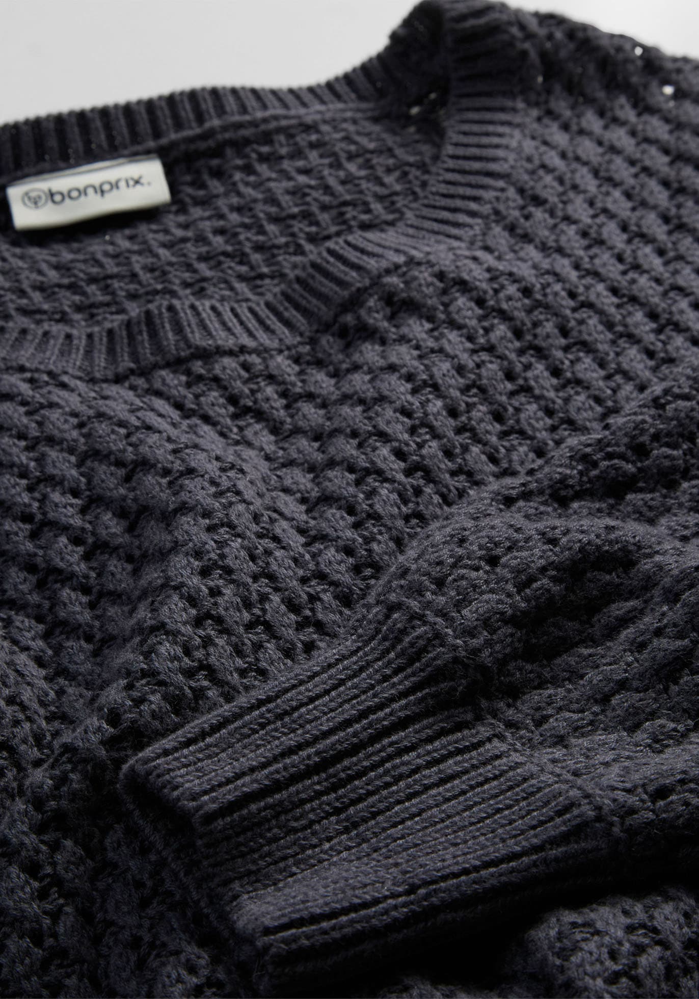 bonprix Strickpullover Strukturstrick mit hohem Baumwollanteil, mit Rundhalsausschnitt,