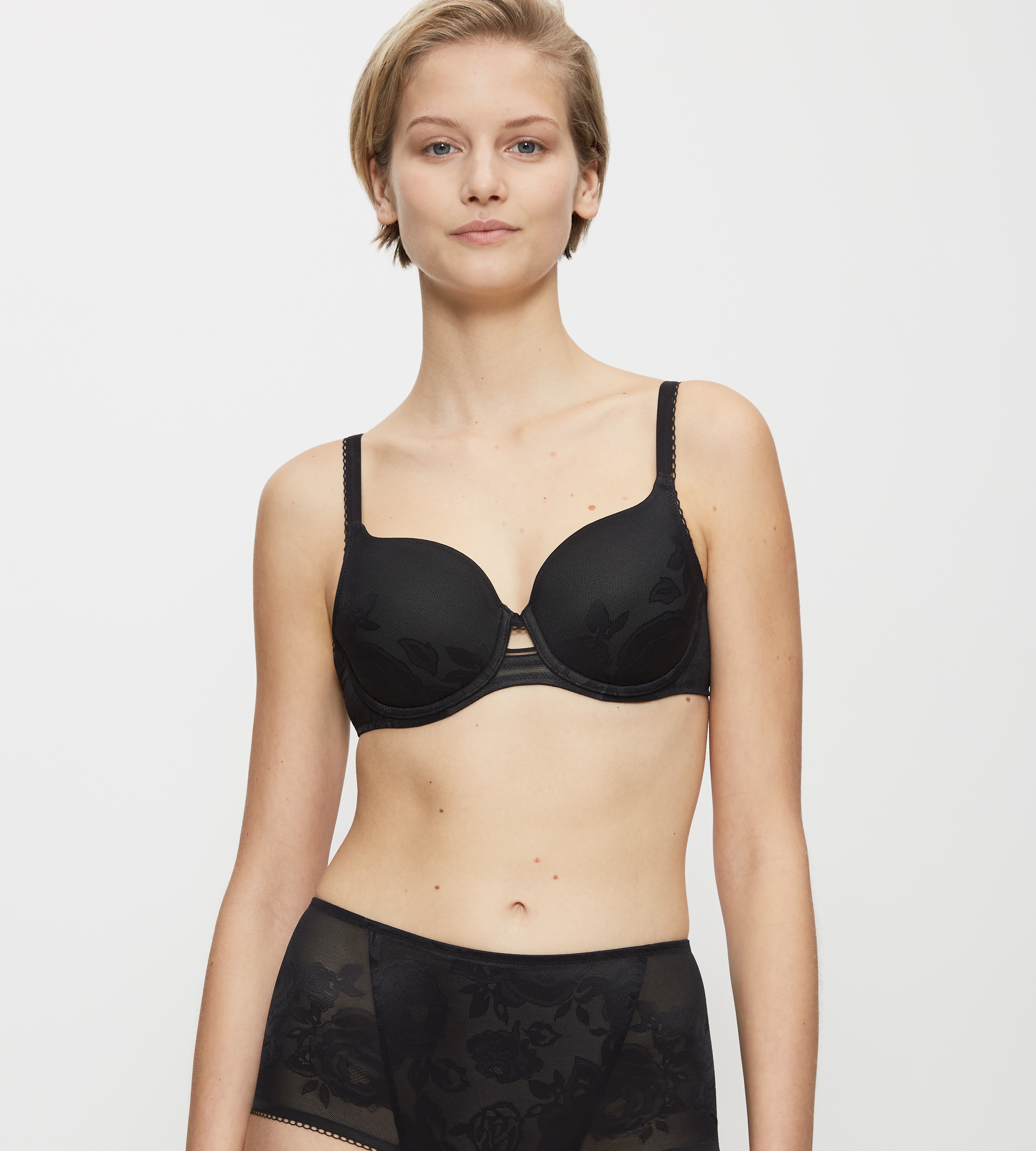 Triumph "Wild Rose Sensation" formende Spitze, mittlerer Shape-Effekt