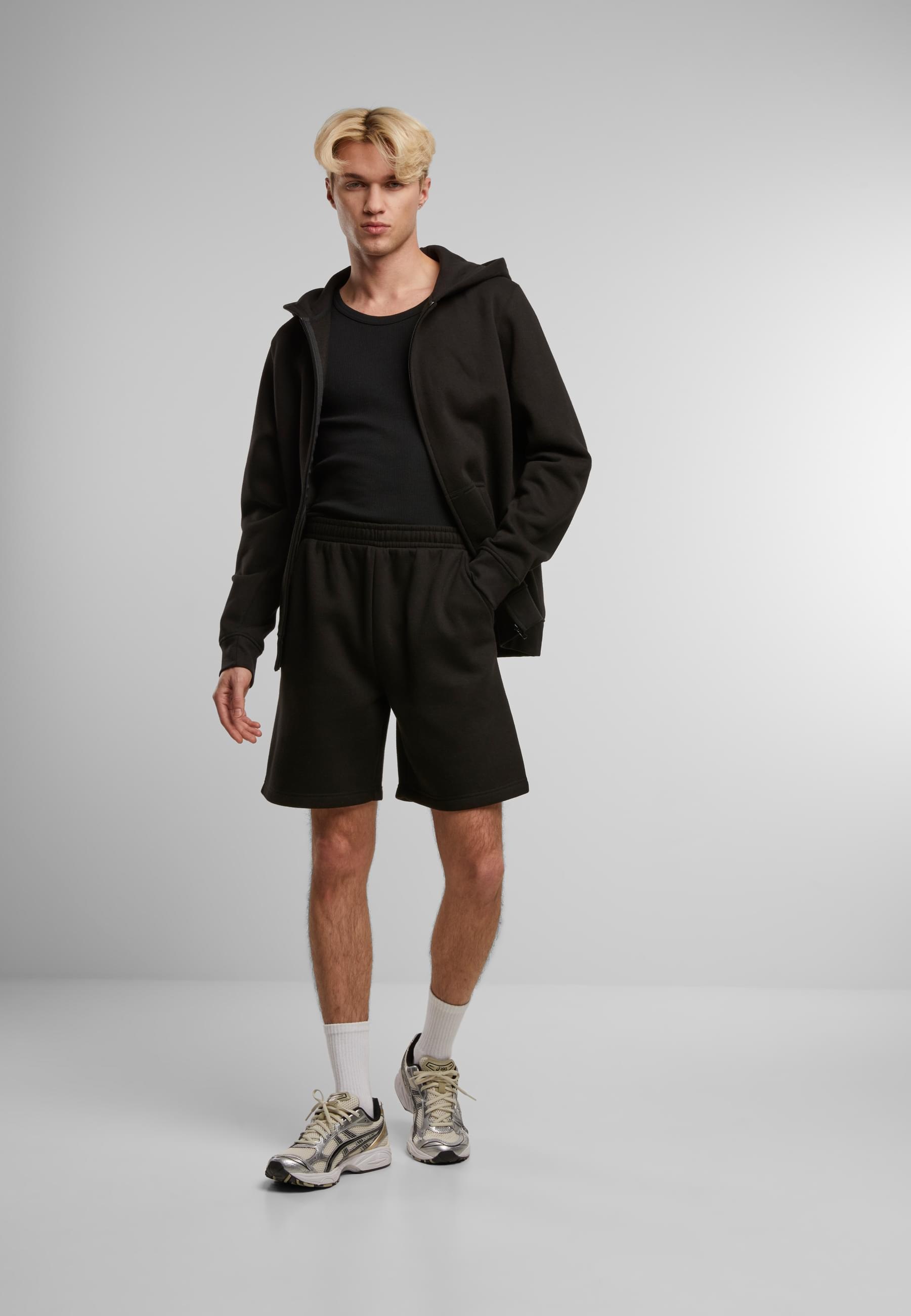 URBAN CLASSICS Sweatshorts »Urban Classics Basic Essential Sweatshorts«, (1 tlg.)