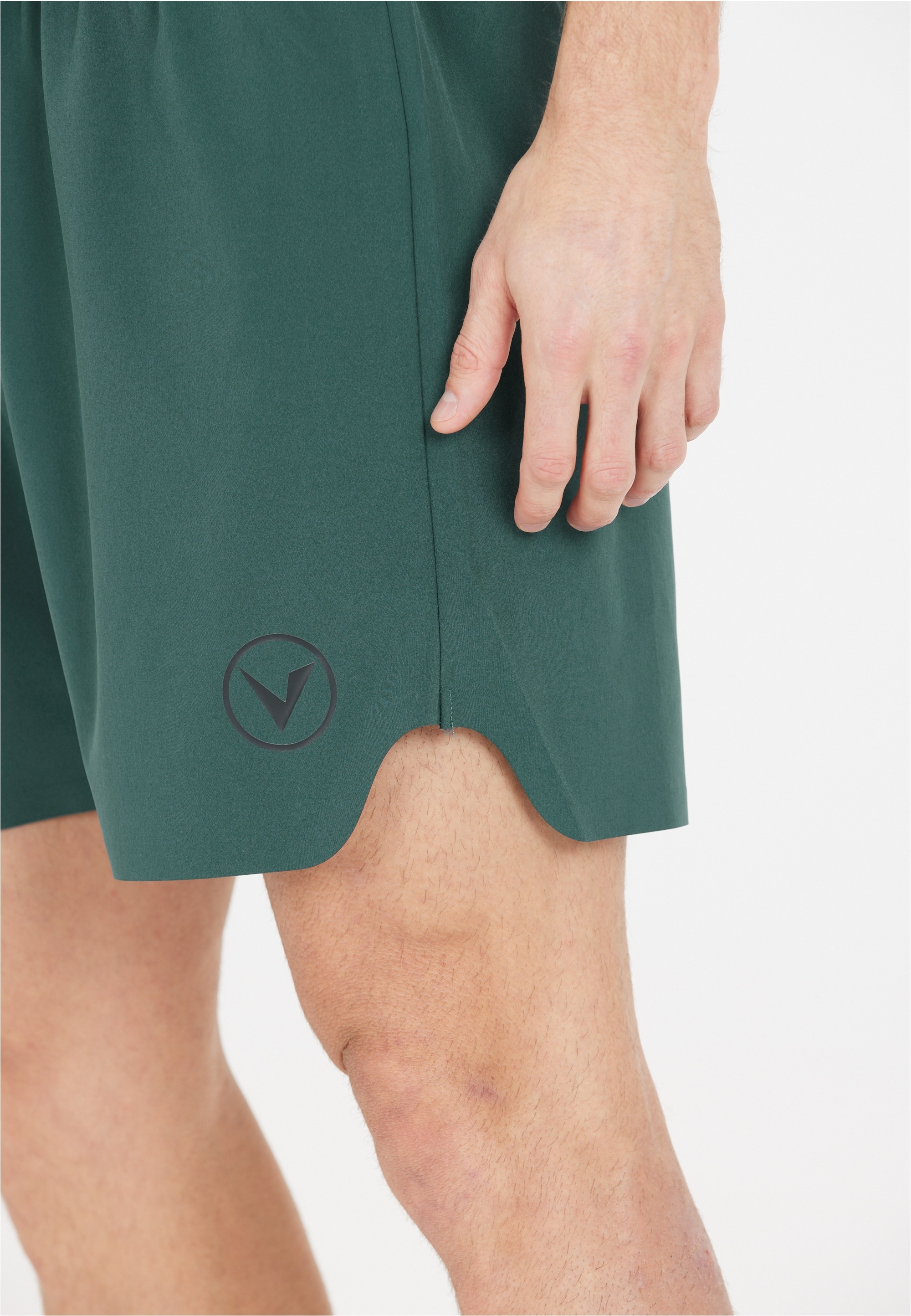 Virtus Shorts »Spier«, mit feuchtigkeitsregulierenden Eigenschaften