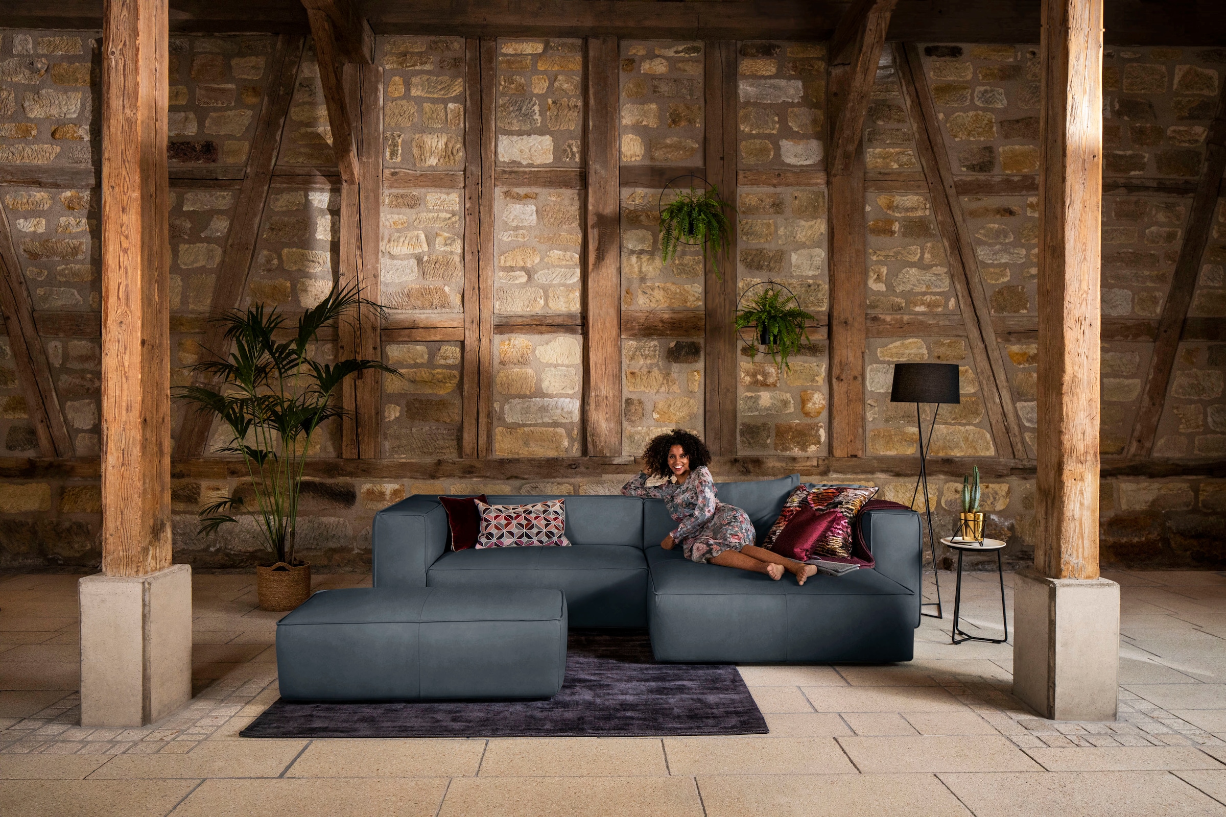 W.SCHILLIG Ecksofa "around-the-block" inklusive Hocker, mit eleganter Biese günstig online kaufen