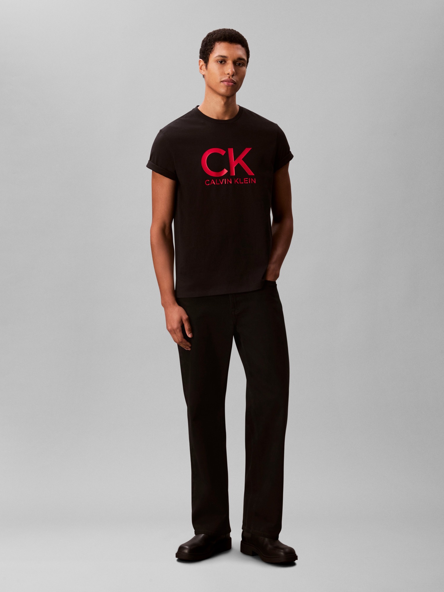 Calvin Klein Jeans T-Shirt »SS 30S EU CK CALVIN GRAPHIC TEE«, Mit Rundhalsausschnitt, regular fit