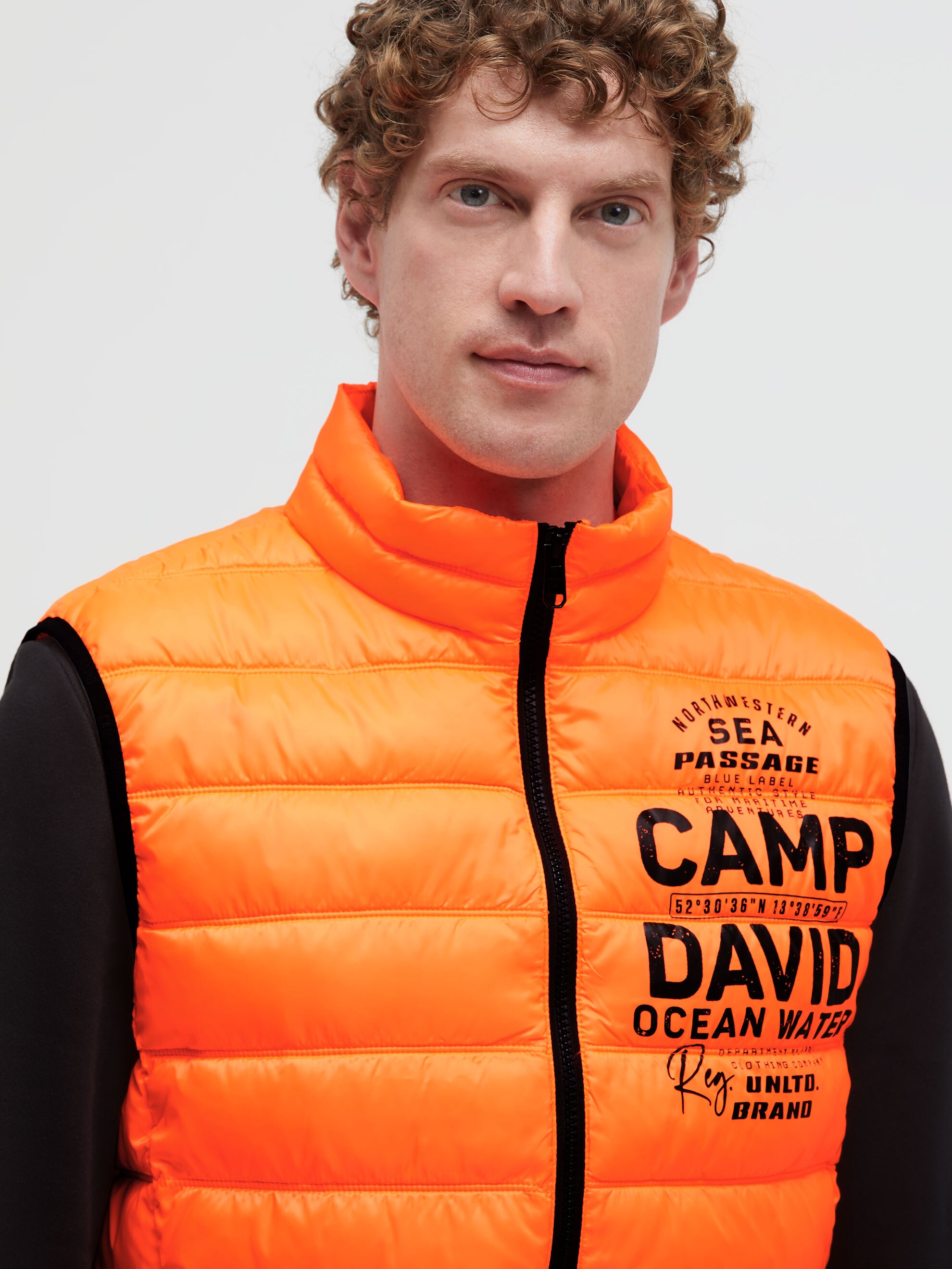 CAMP DAVID Steppweste mit Logoprint