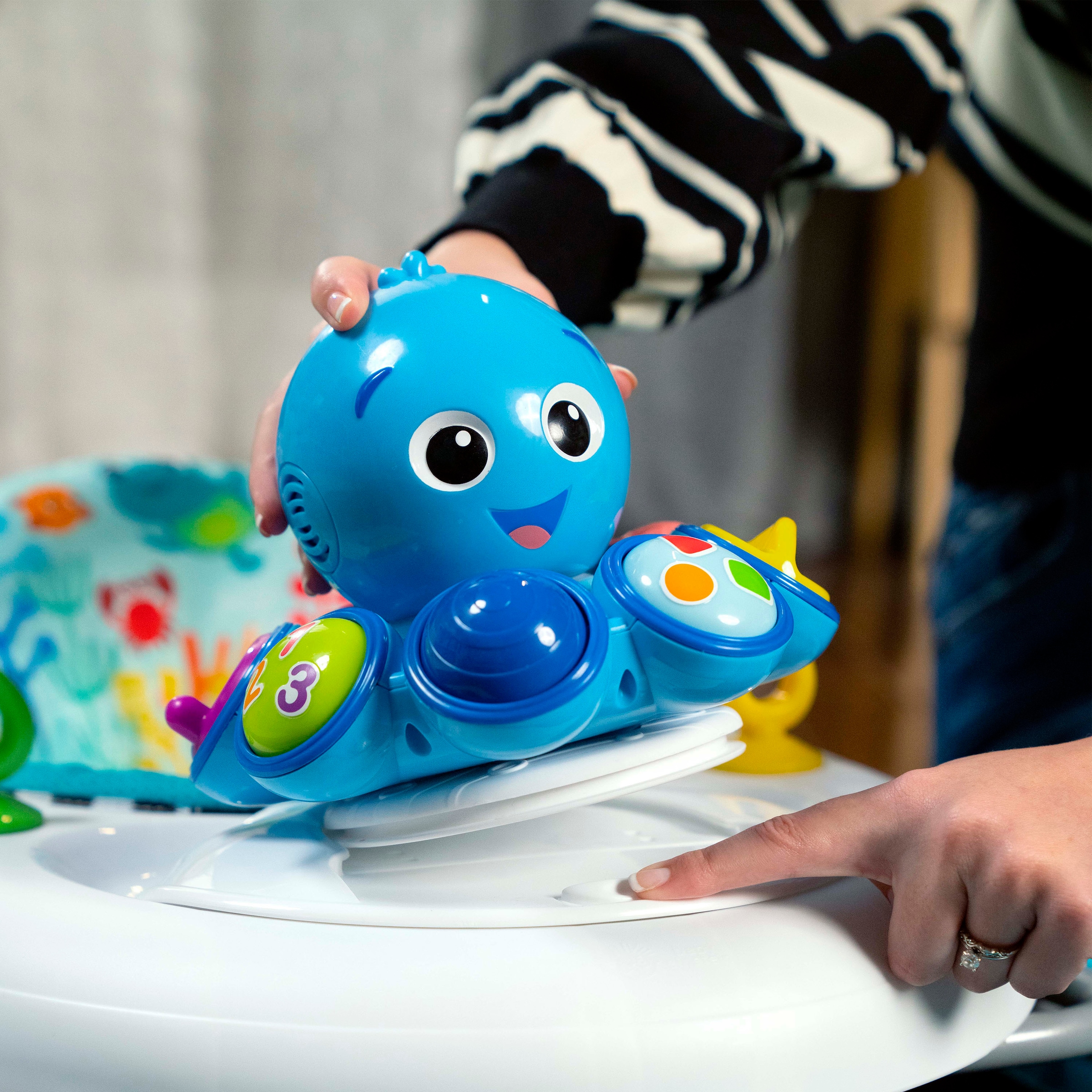 Baby Einstein Lauflernhilfe »Step & Twirl Opus™ 4-in-1 Activity Walker«, mit Licht und Sound