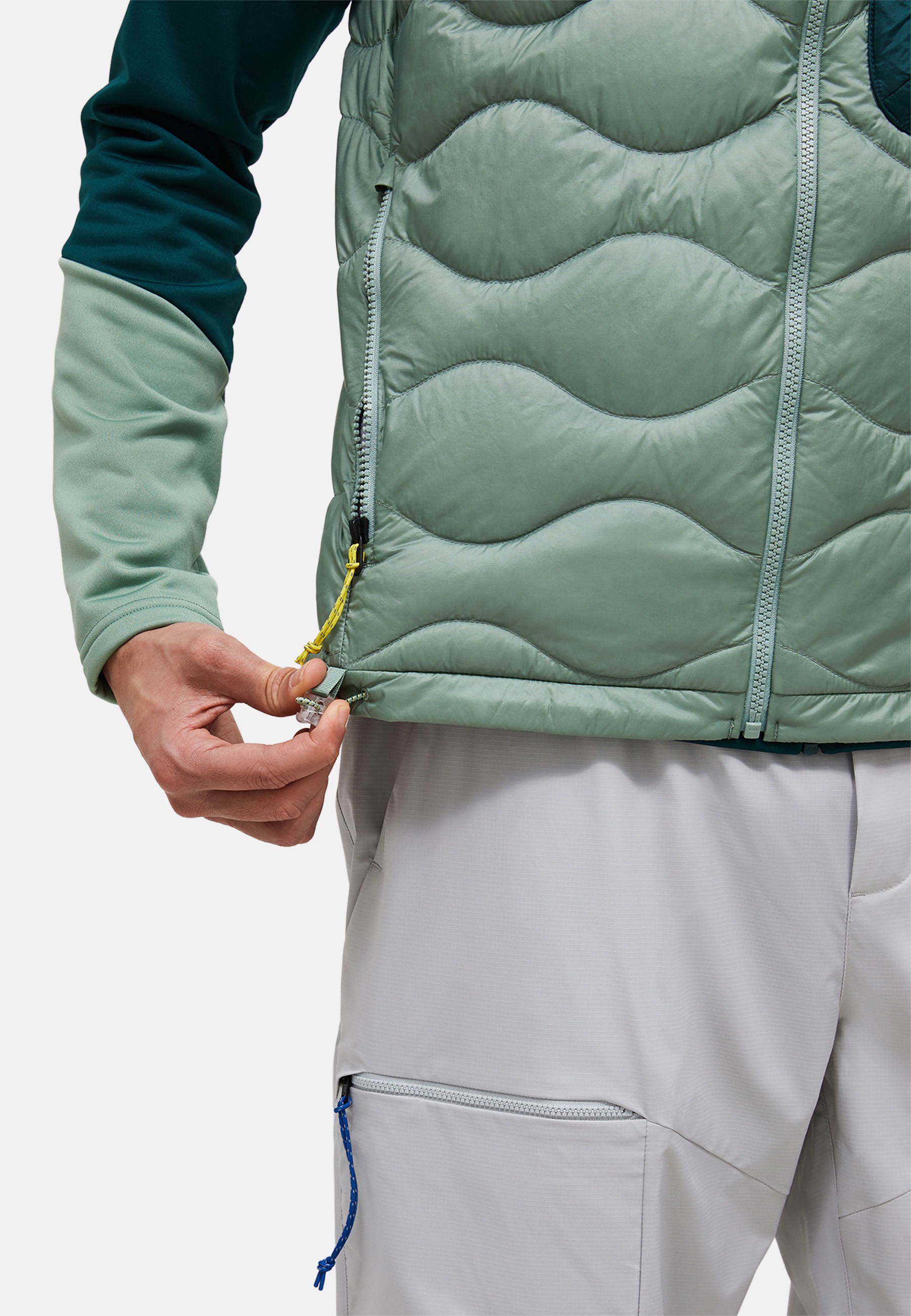 Peak Performance Daunenweste »M Helium Utility Down Vest« mit dezenten Farbdetails