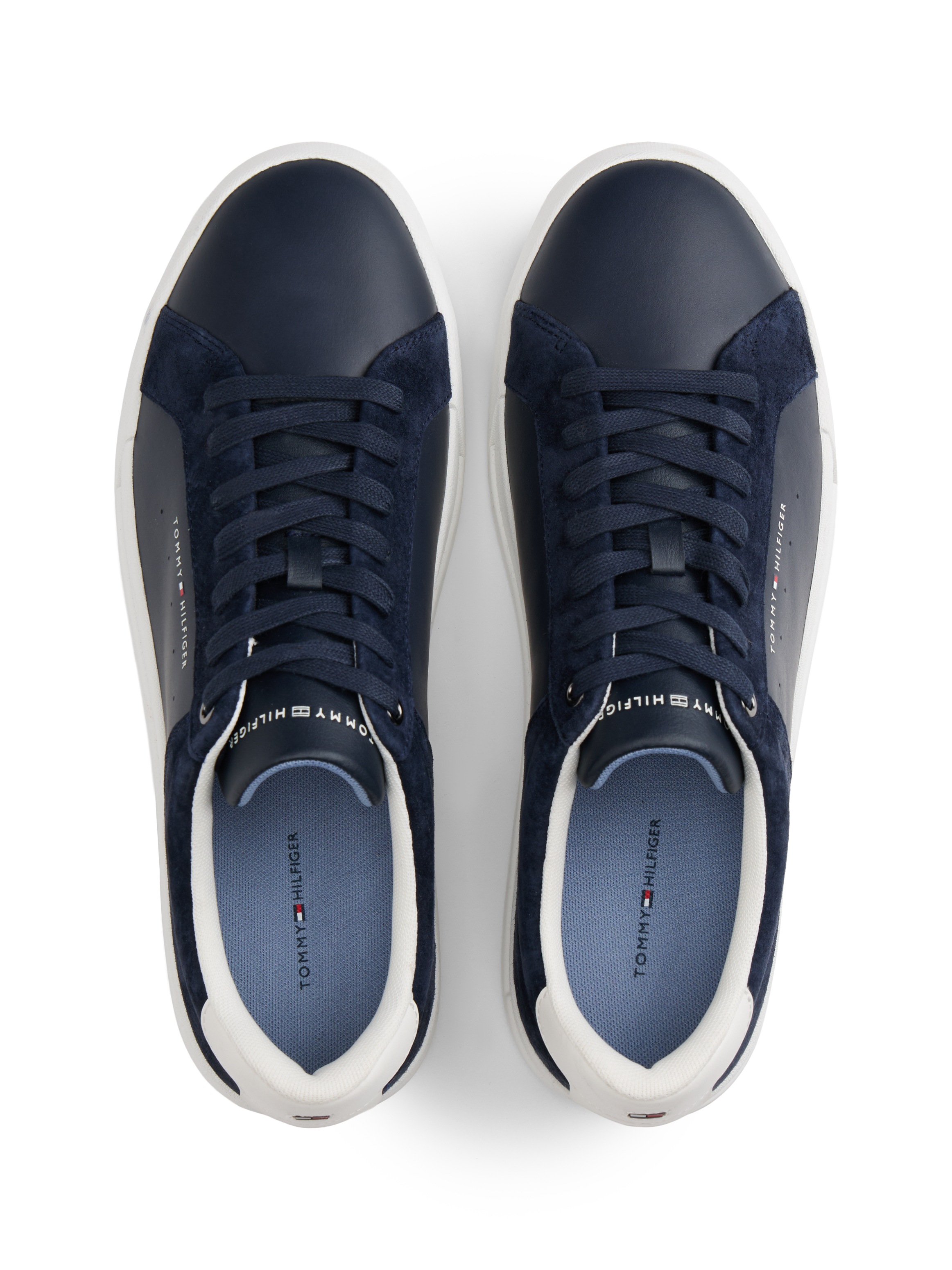 Tommy Hilfiger Sneaker »TH COURT MIX NUBUCK«, Freizeitschuh, Halbschuh, Schnürer mit zwei Logoschriftzügen
