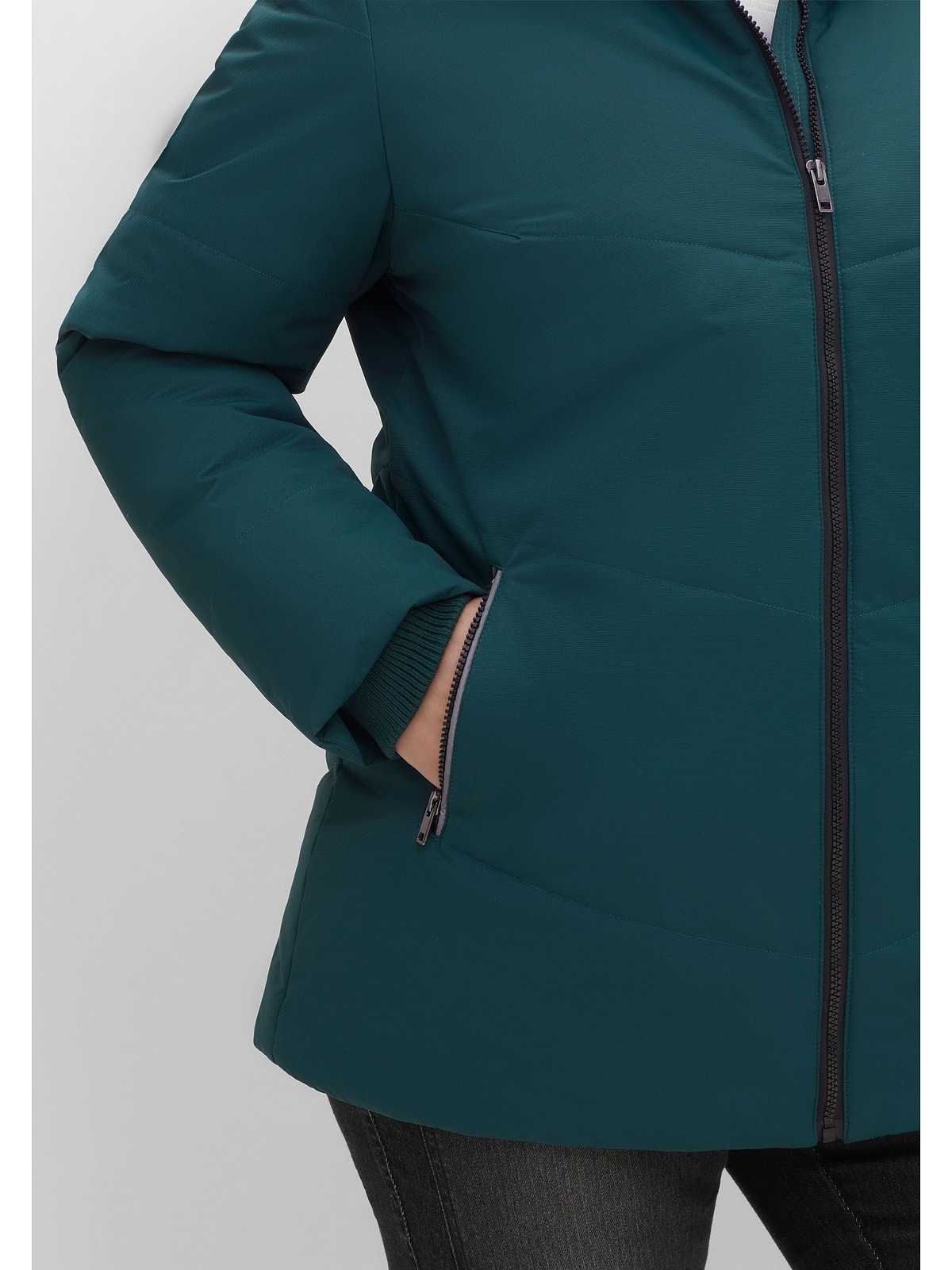 Sheego Outdoorjacke »Große Größen«, ohne Kapuze, mit Stehkragen, leicht strukturiertes Material