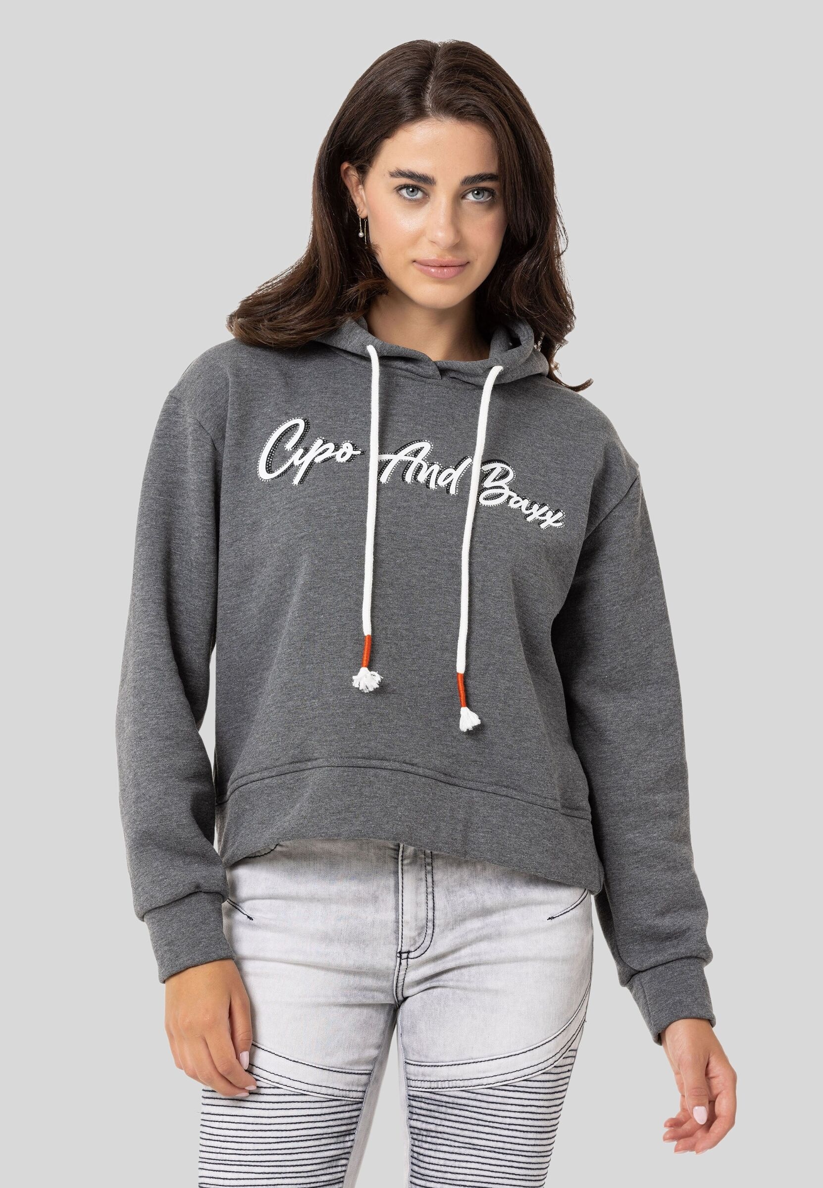 Cipo & Baxx Sweatshirt »SWEATSHIRT«, ein sportlich-lässiges Kleidungsstück