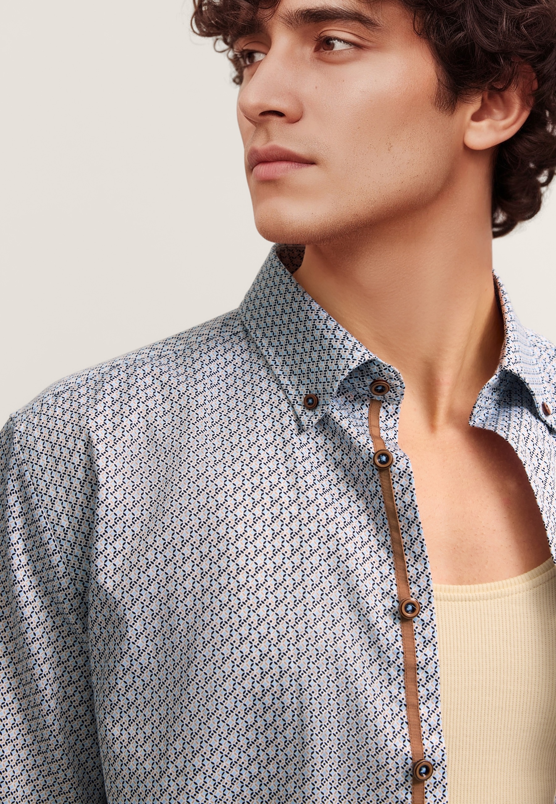 bugatti Kurzarmhemd elegant mit Allover-Muster