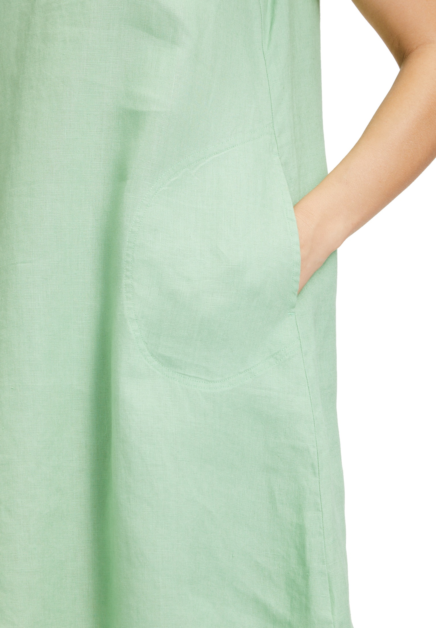 Betty Barclay Sommerkleid »Betty Barclay Sommerkleid mit V-Ausschnitt«, Form