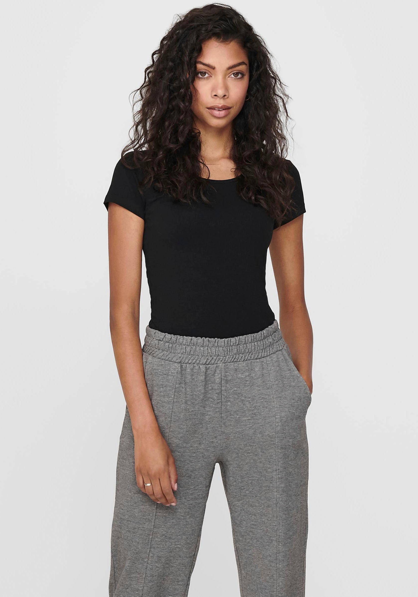 ONLY Rundhalsshirt "ONLLIVE – Rundhalsshirt mit figurbetonter Silhouette", günstig online kaufen