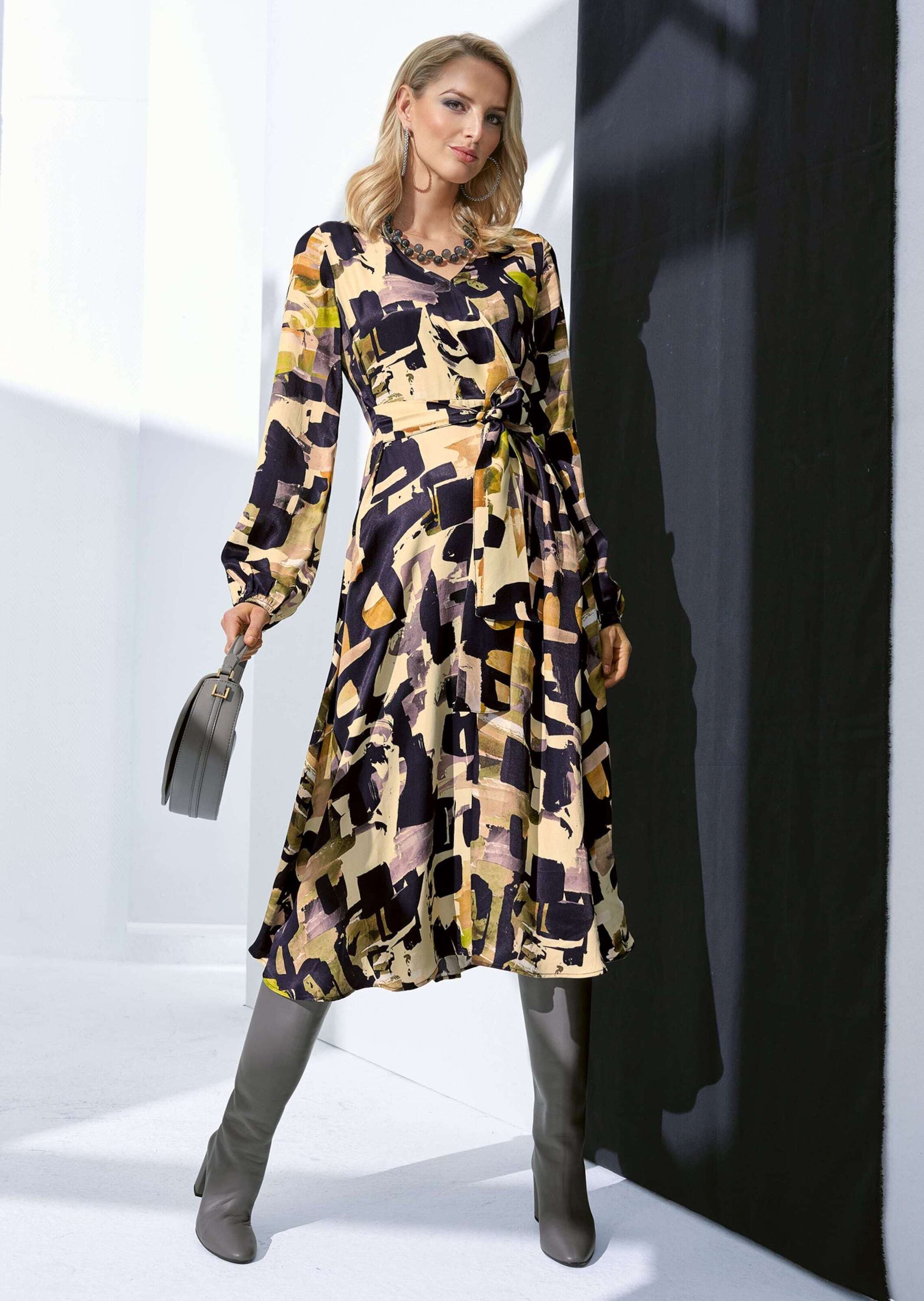 MADELEINE Midikleid »Kleid Kleid mit Bindegürtel«