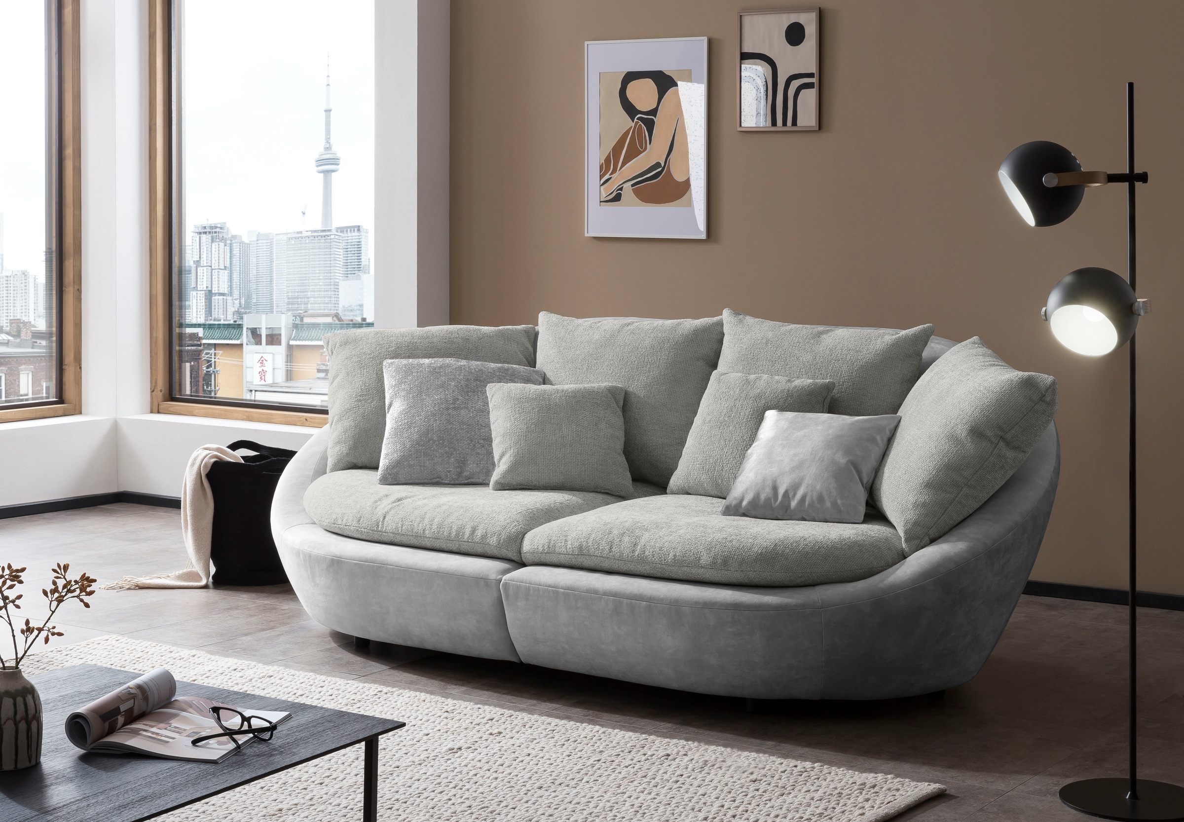 TRENDMANUFAKTUR Big-Sofa »Maui, inklusive 4 Rückenkissen und 2 Zierkissen, Designersofa«, Organische Form, Sofa frei im Raum stellbar, moderne Optik