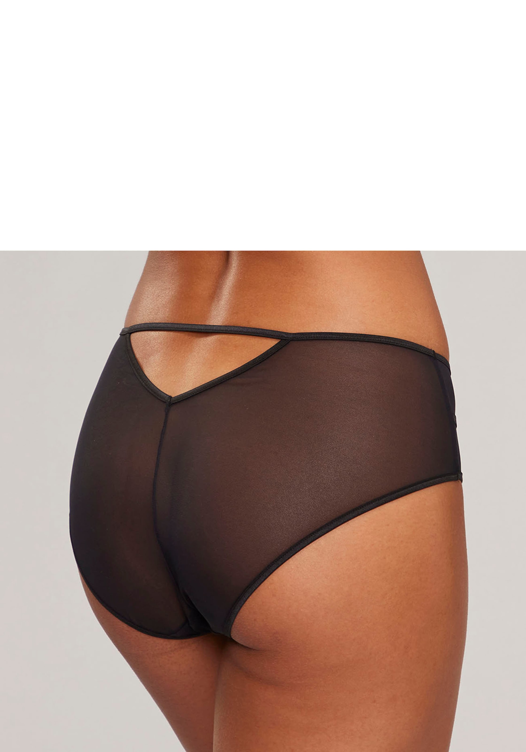 LASCANA Panty mit edlem Bänderdetail und sexy Cut-Out