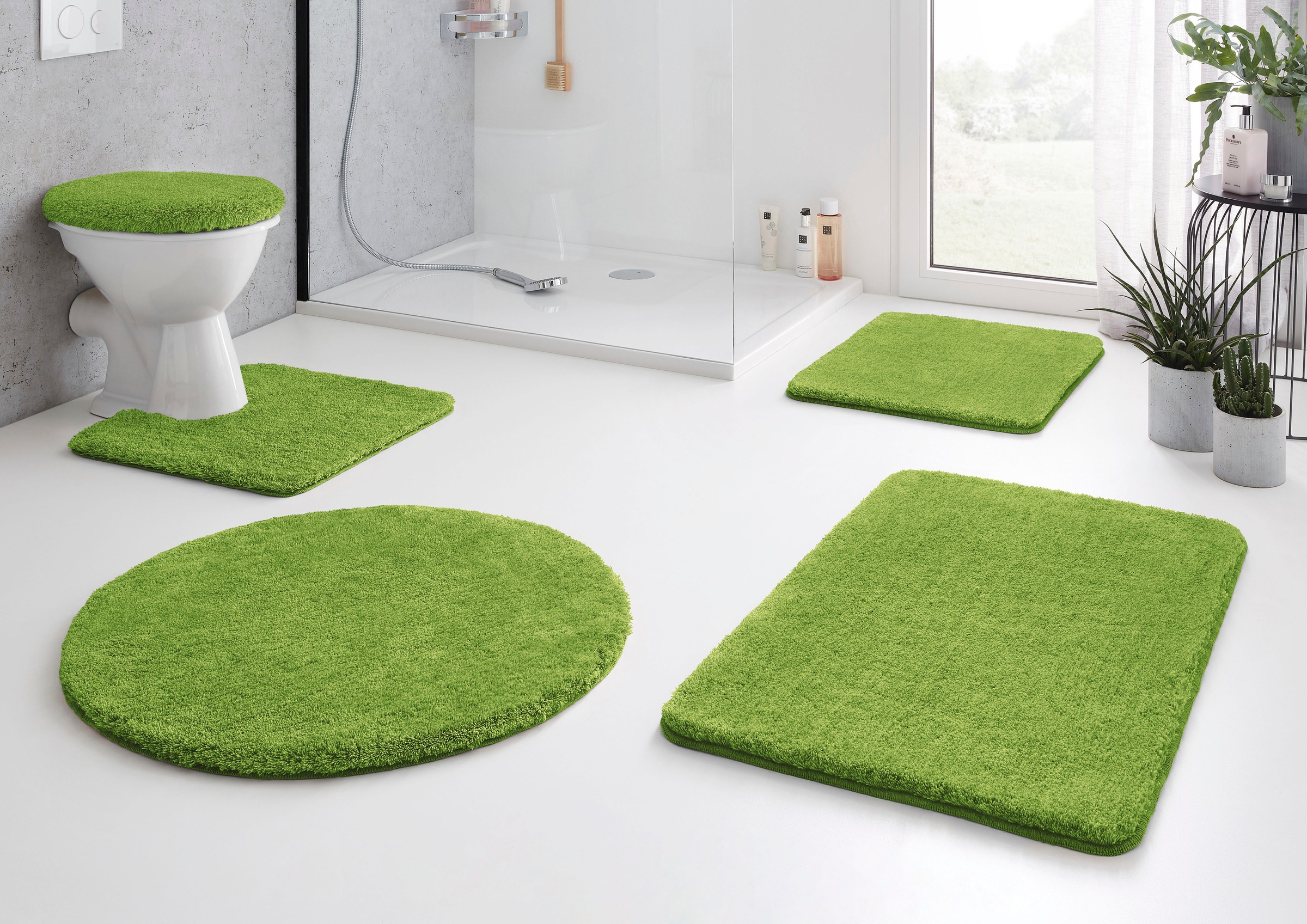 Kleine Wolke Badematte »RELAX«, rutschhemmend beschichtet, fußbodenheizungsgeeignet, Badteppich, Uni Farben, rechteckig, rund & als Set erhältlich