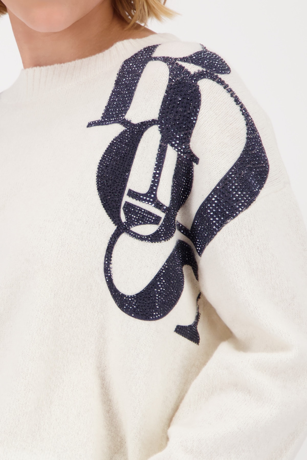 Monari Strickpullover »Pullover Buchstaben«, Regular fit mit Rundhalsausschnitt