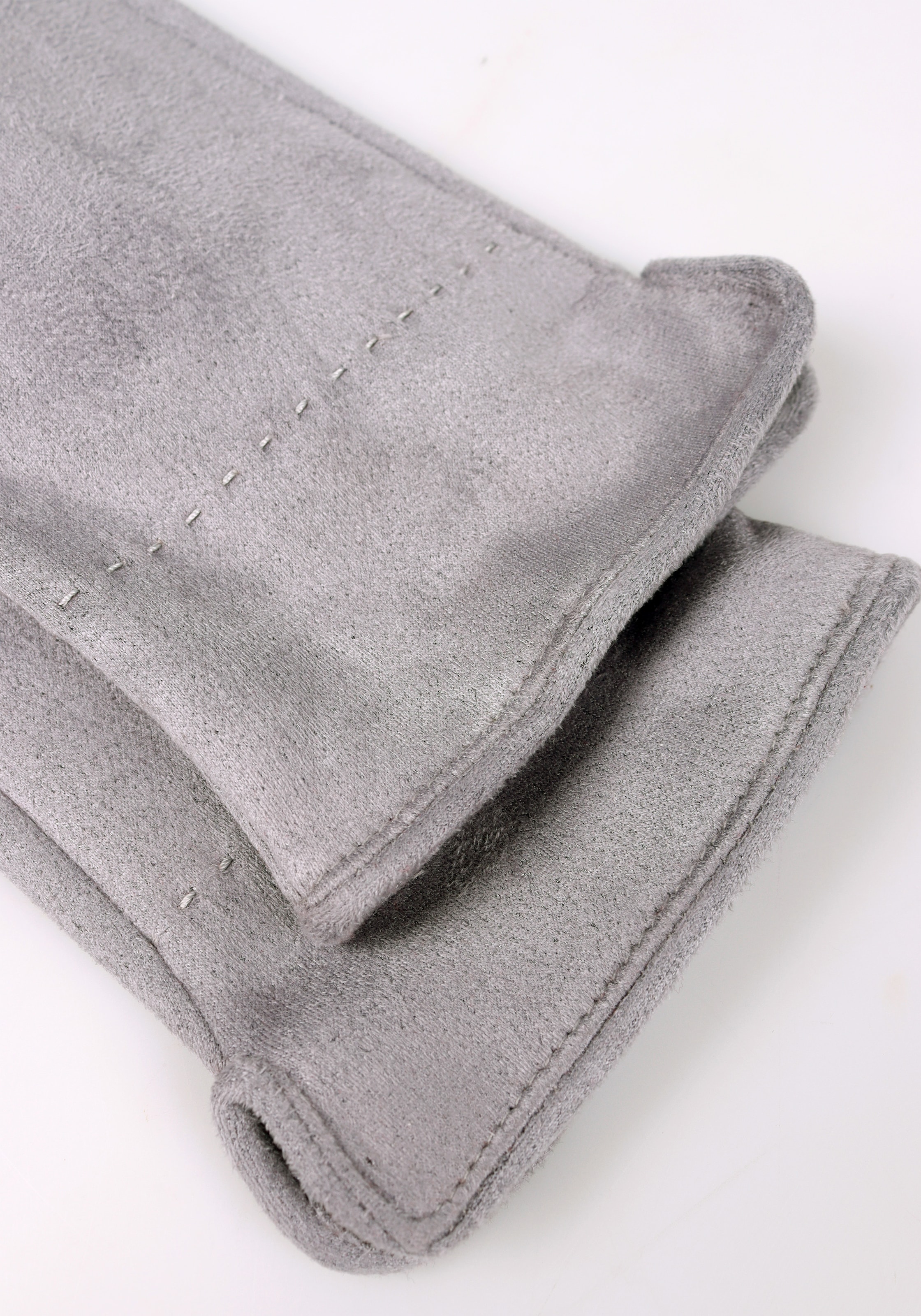 Capelli New York Strickhandschuhe 1 Paar,  mit Ziernaht, Metall-Logo, Feinripp-Strick, elastisch