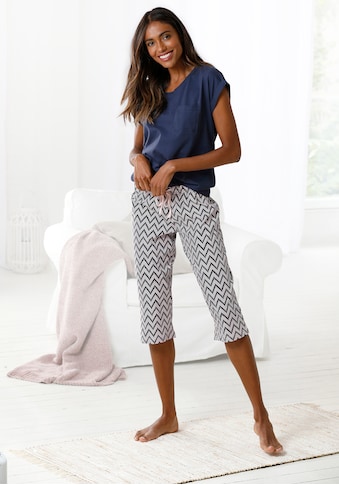 Capri-Pyjama, (2 tlg., 1 Stück), mit gemusterter Schlafhose