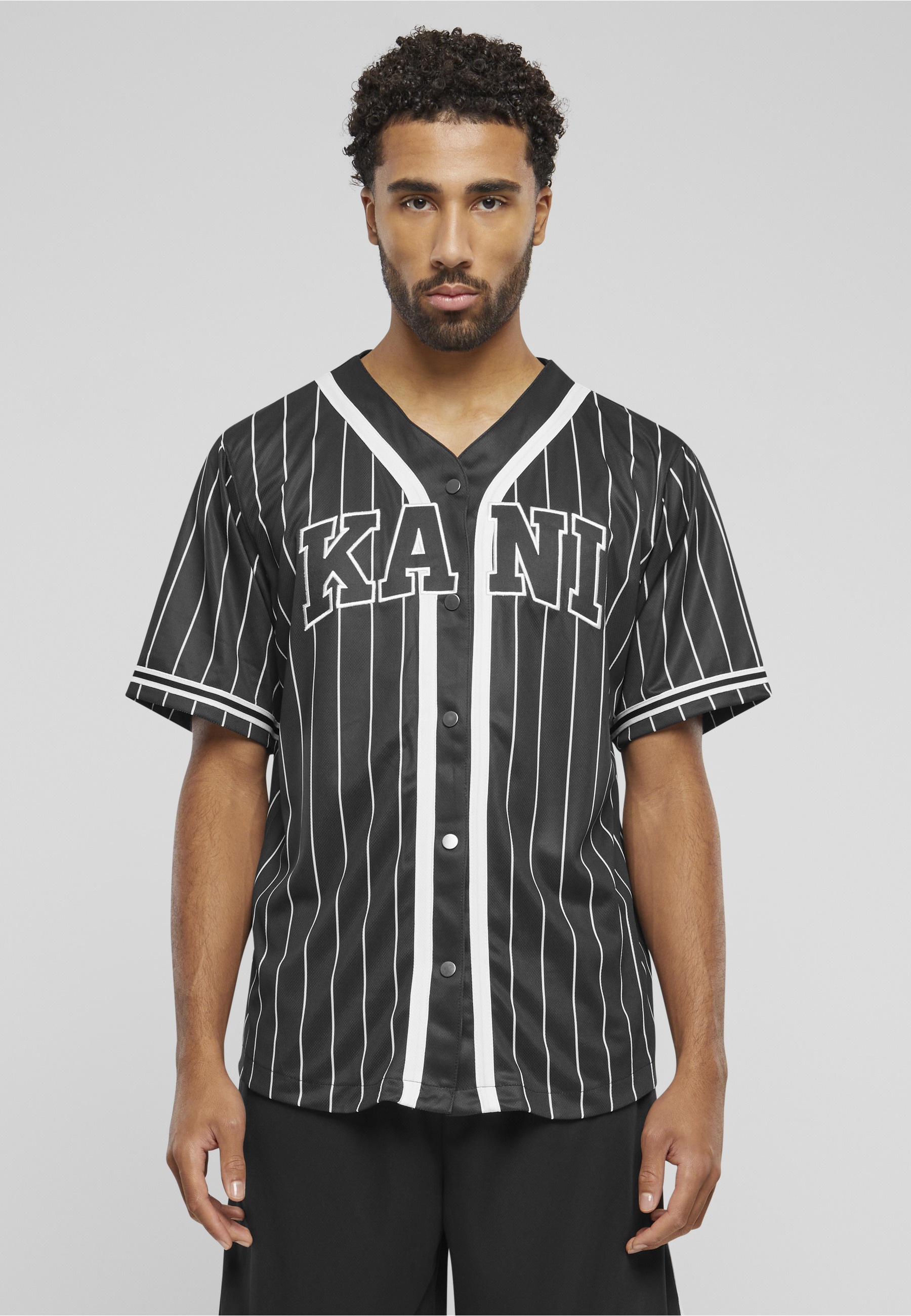 Karl Kani Kurzarmshirt »Karl Kani Herren KM221-115-1 Serif Pinstripe Baseball Shirt« 1 Stk.