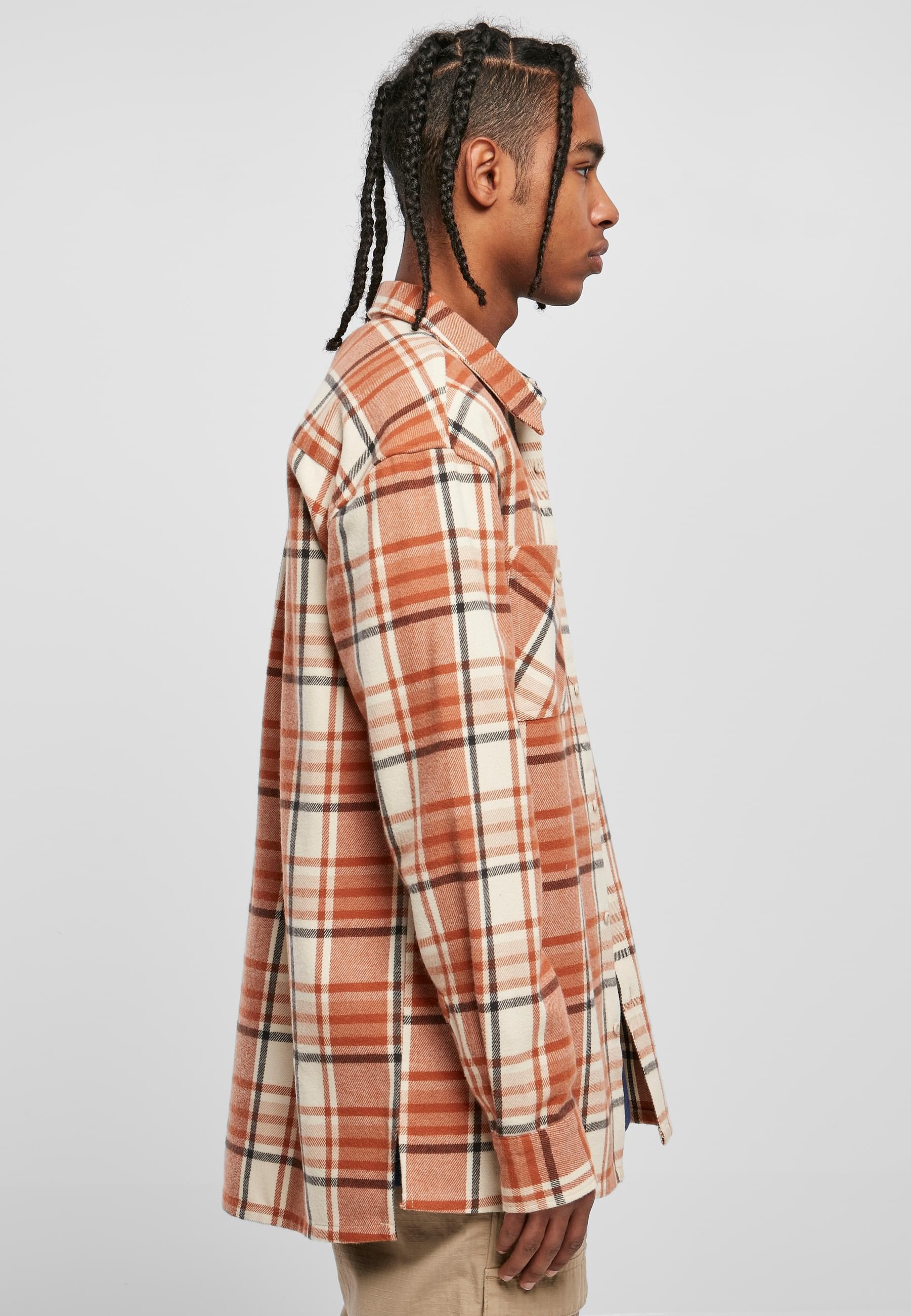URBAN CLASSICS Langarmhemd »Urban Classics Herren Long Oversized Checked Leaves Shirt«, (1 tlg.)