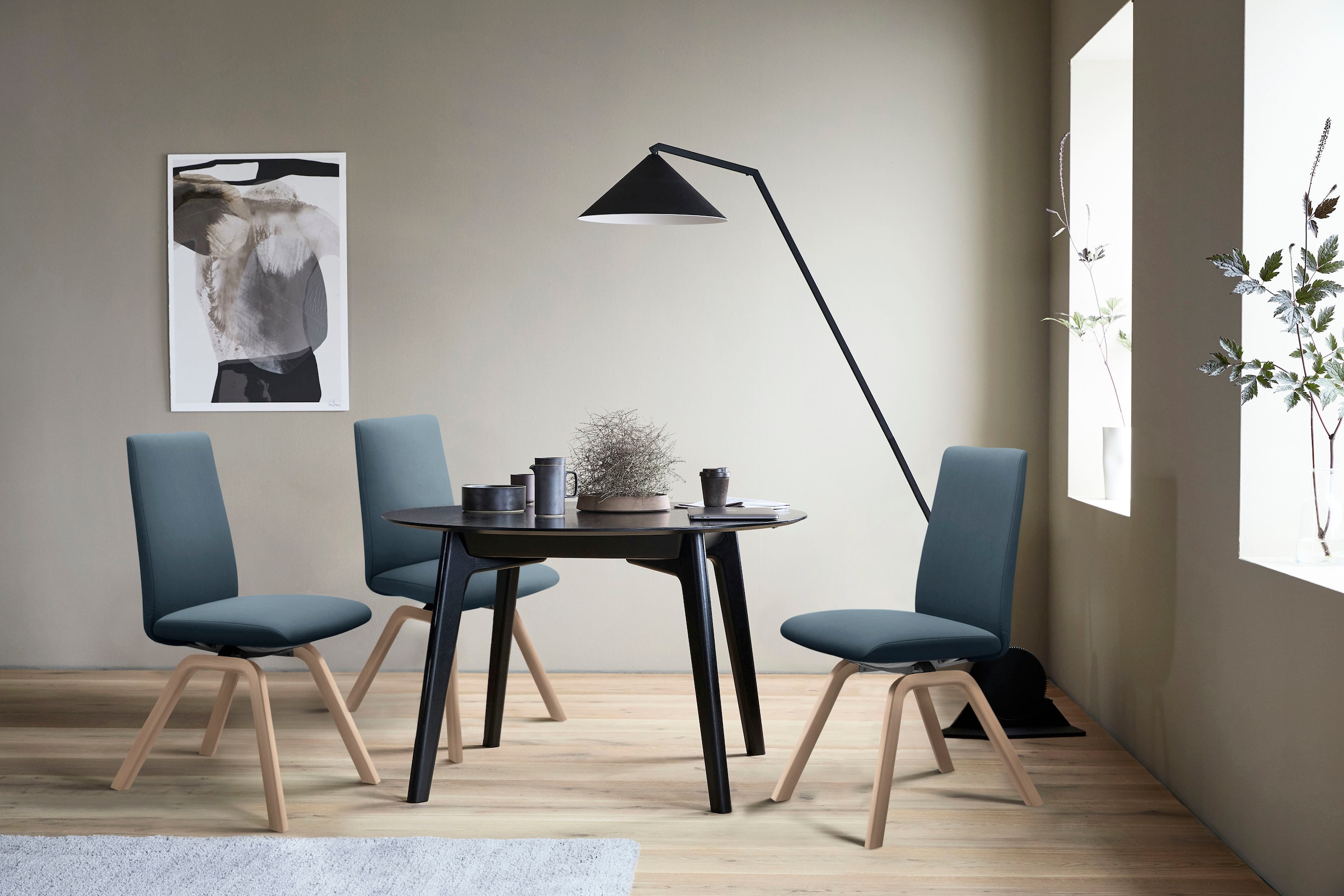 Stressless Polsterstuhl "Laurel" () Low Back, Größe M, mit schräggestellten Beinen in Schwarz
