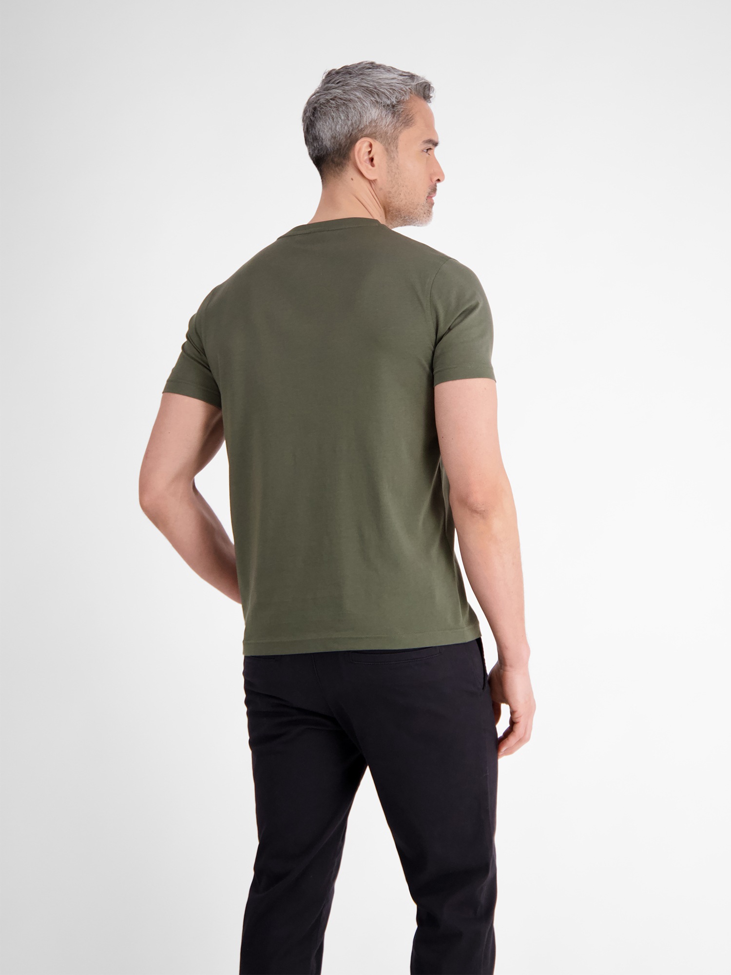 LERROS T-Shirt »LERROS Basic T-Shirt mit Logostitck, unifarben«