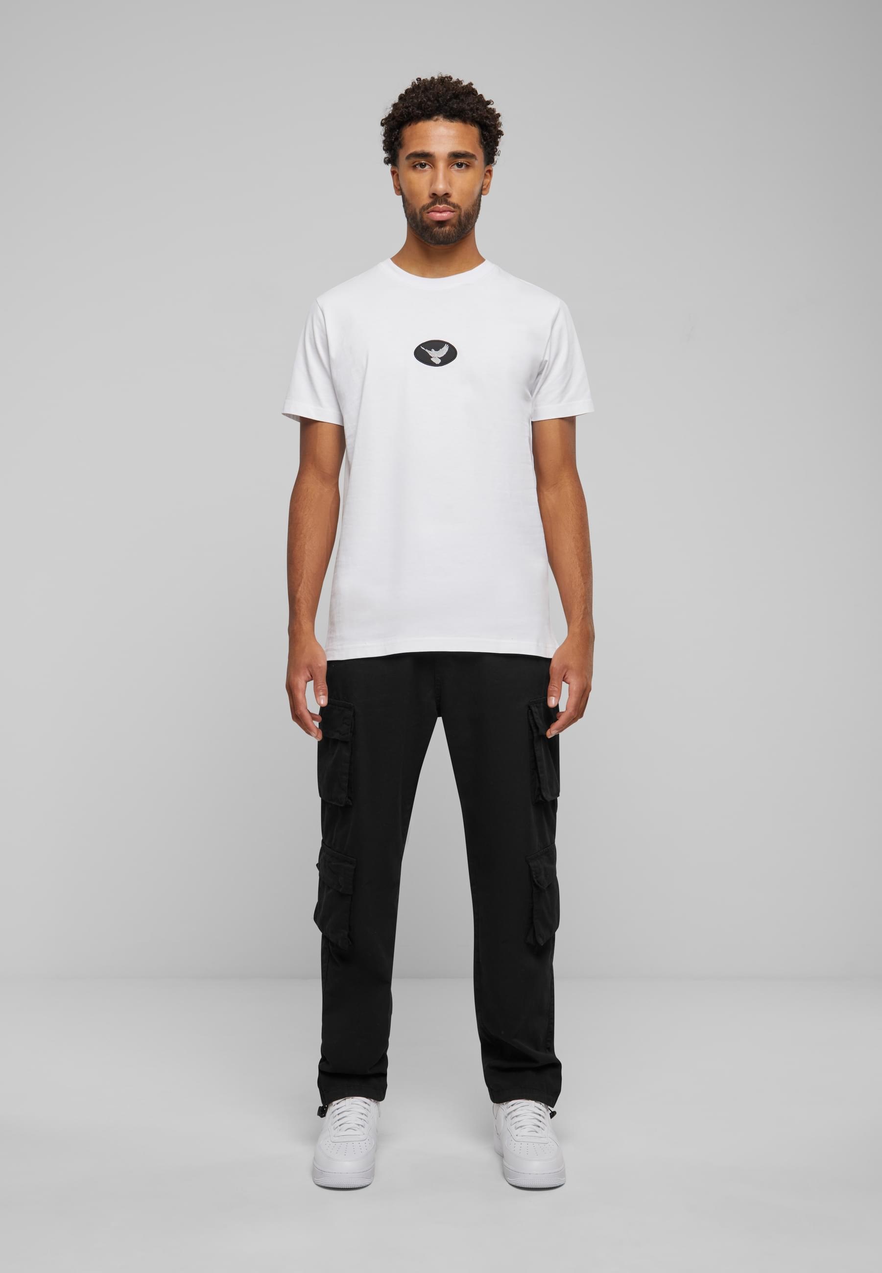 MisterTee Kurzarmshirt »MisterTee Herren Dove Patch Tee«, (1 tlg.)