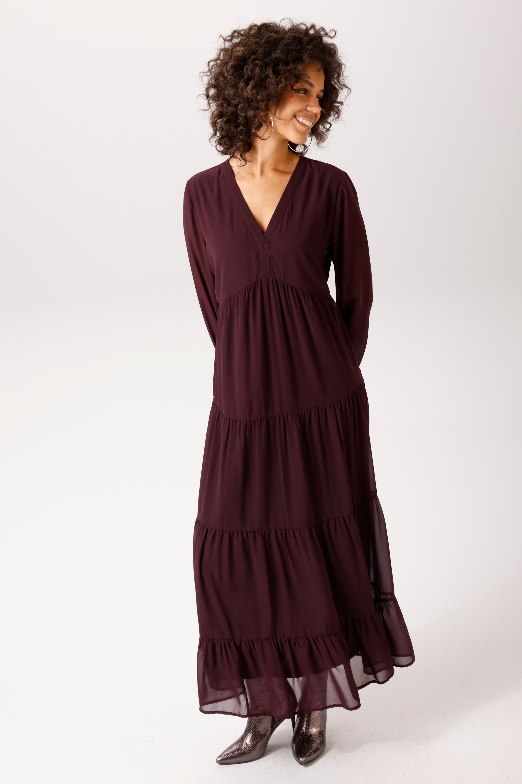 Aniston CASUAL Maxikleid in trendiger Farbpalette - NEUE KOLLEKTION
