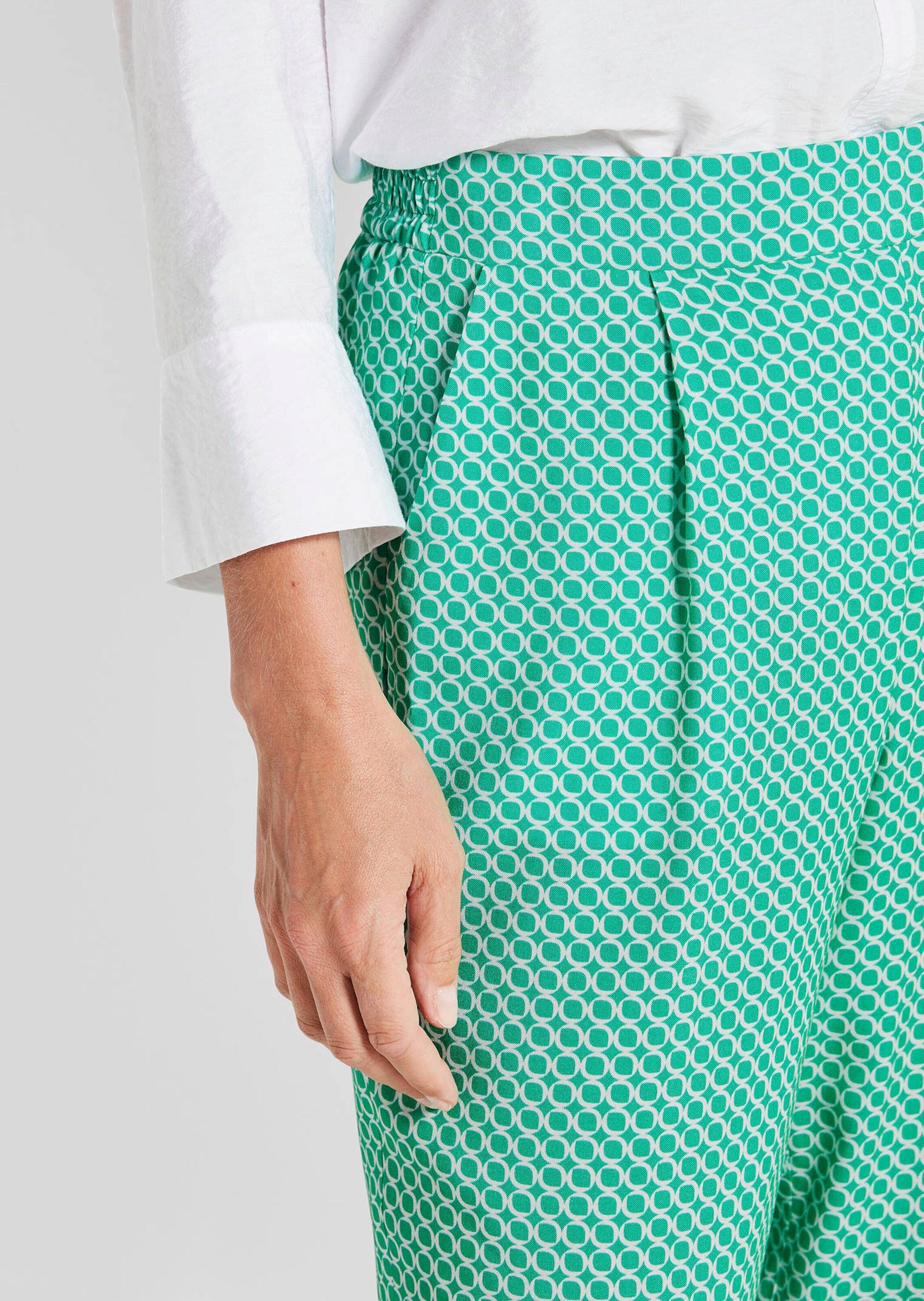 GOLDNER Stoffhose »Kurzgröße Karottenhose SARA, Viskose«