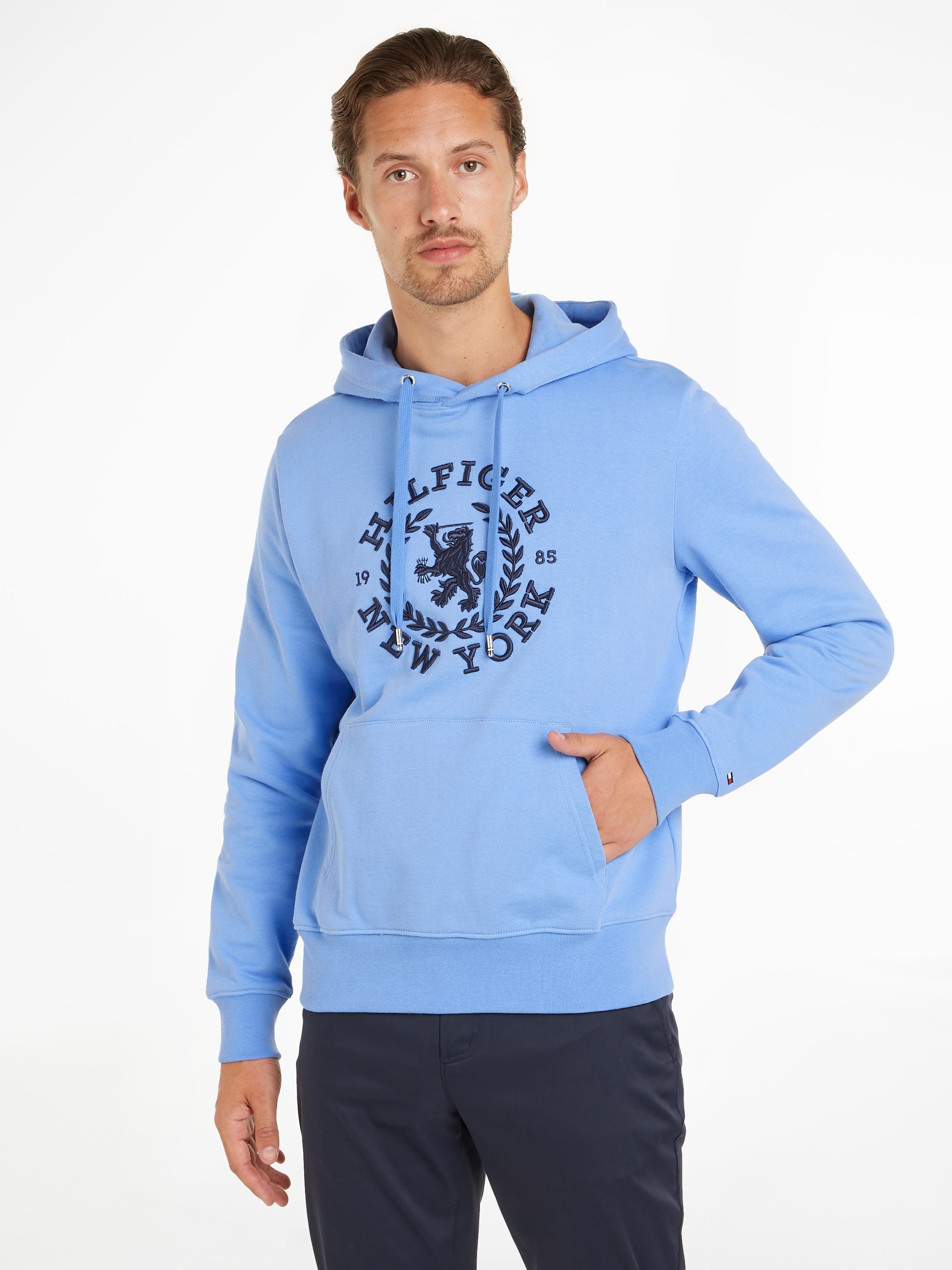 Tommy Hilfiger Kapuzensweatshirt "BIG ICON CREST HOODIE", mit Logo-Stickere günstig online kaufen