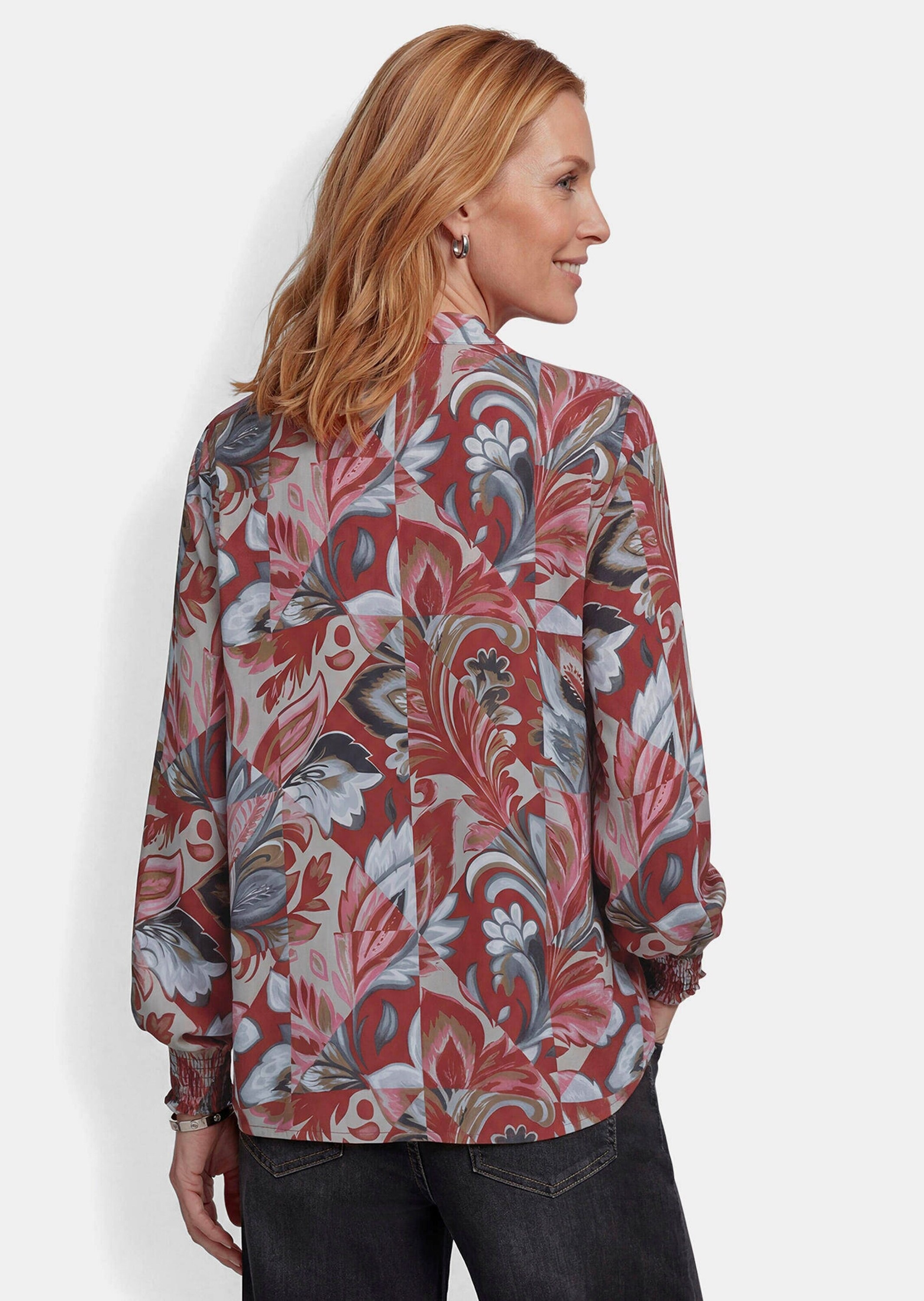 GOLDNER Schlupfbluse »Satin-Schlupfbluse mit Blumendruck« gesmokte Schulterpartie
