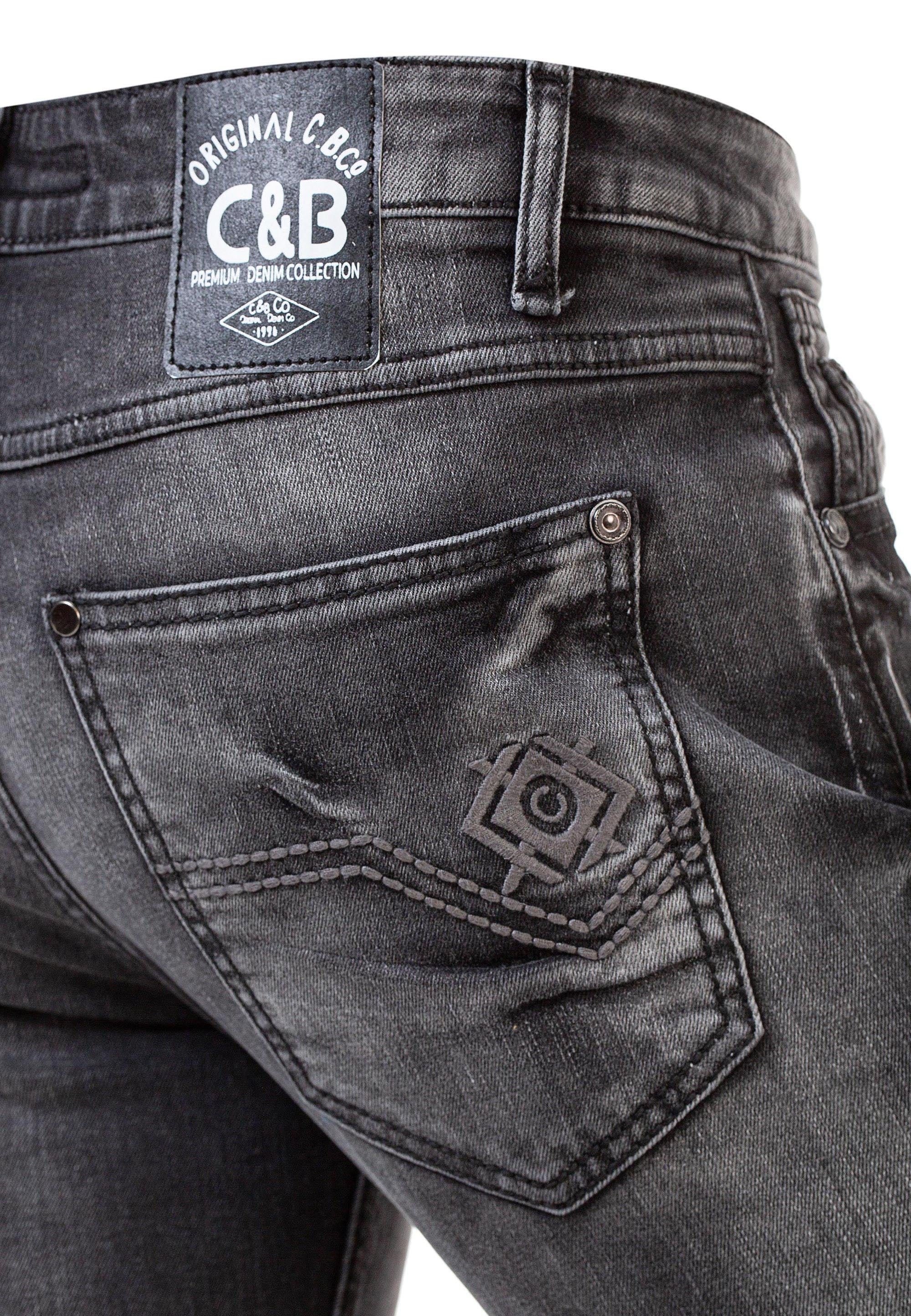 Cipo & Baxx Straight-Jeans, im klassischen 5-Pocket-Stil
