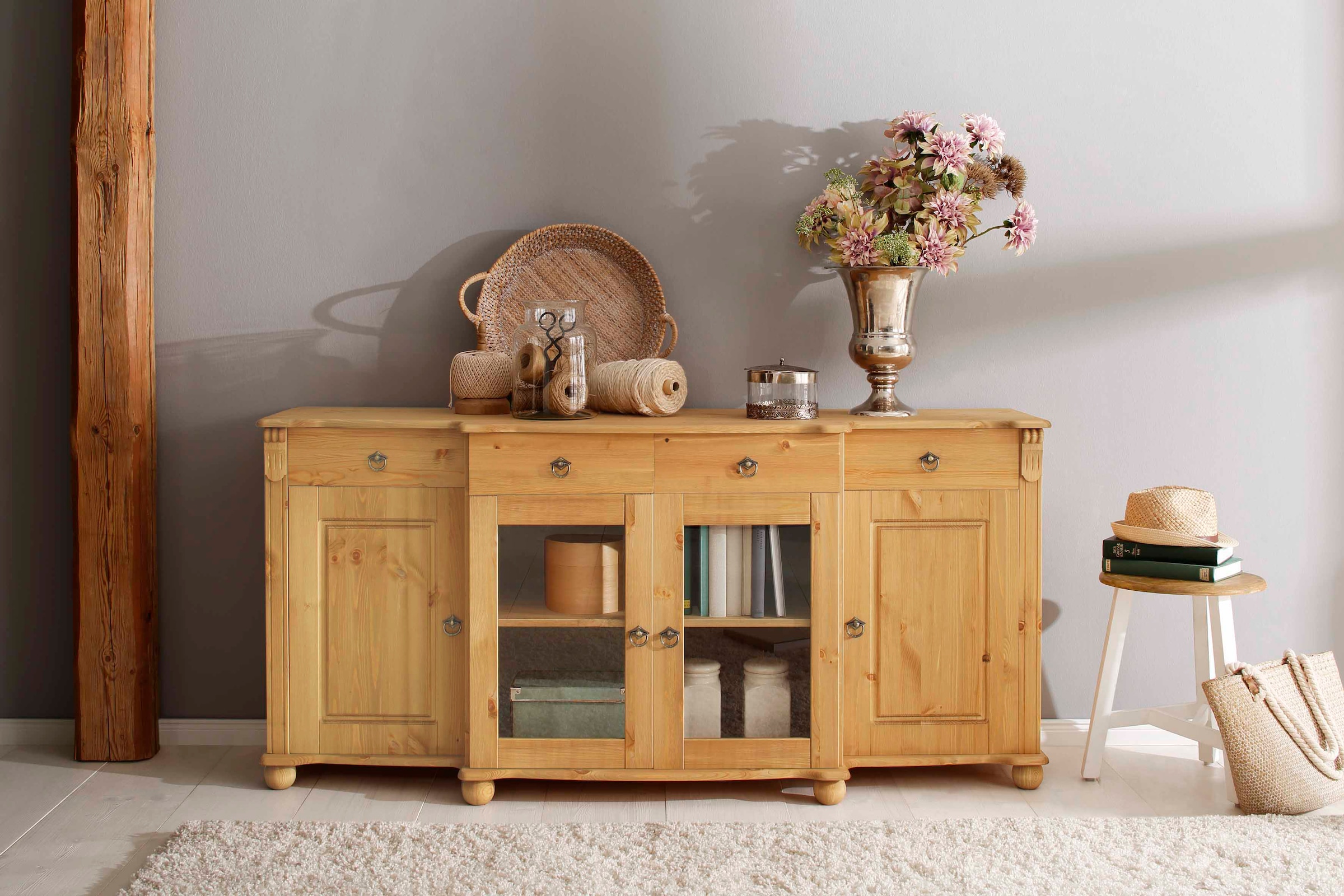 Home affaire Sideboard Ferrera, aus massiver Kiefer