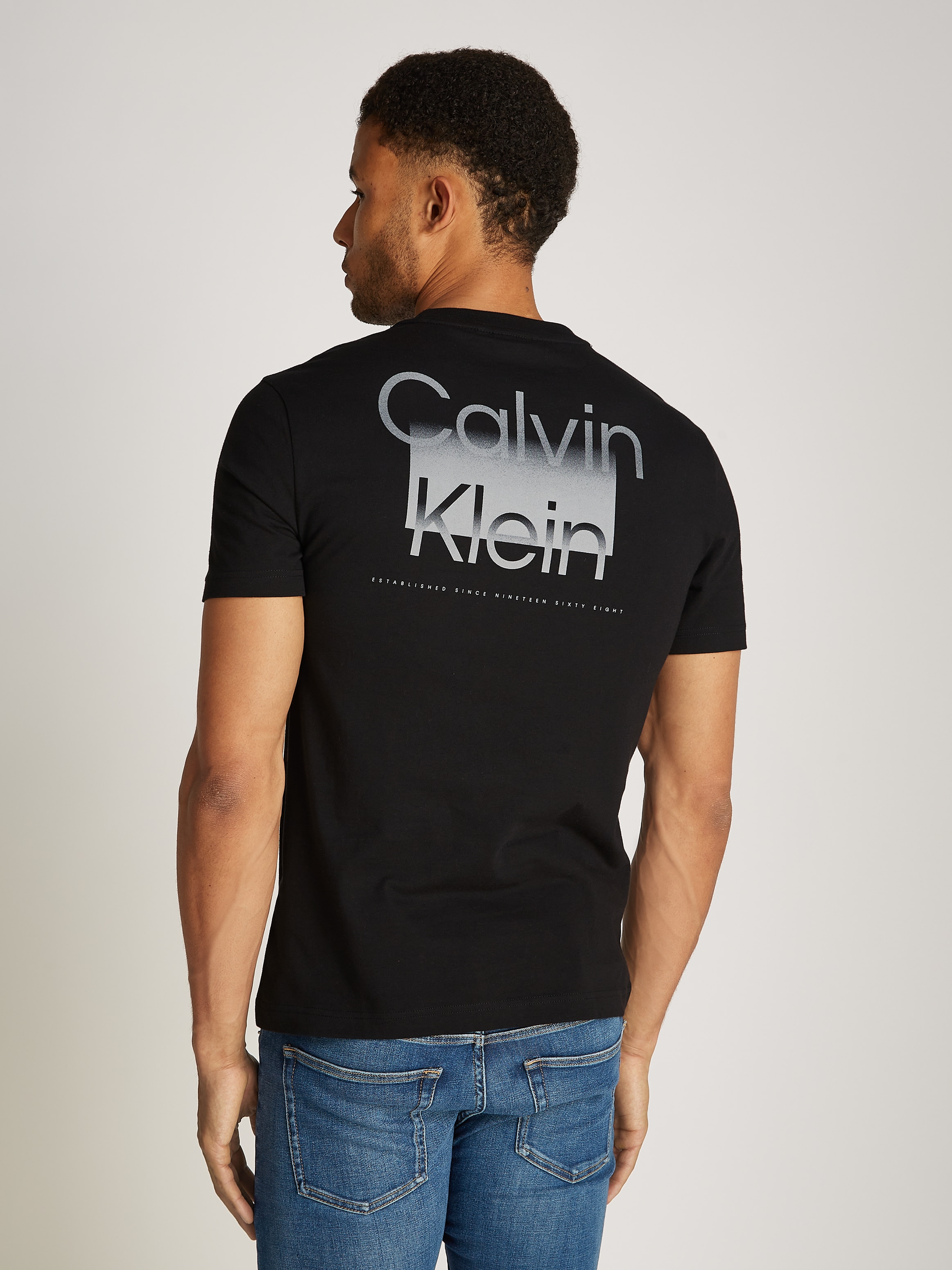 Calvin Klein T-Shirt "ENLARGED BACK LOGO T-SHIRT", mit Logodruck günstig online kaufen