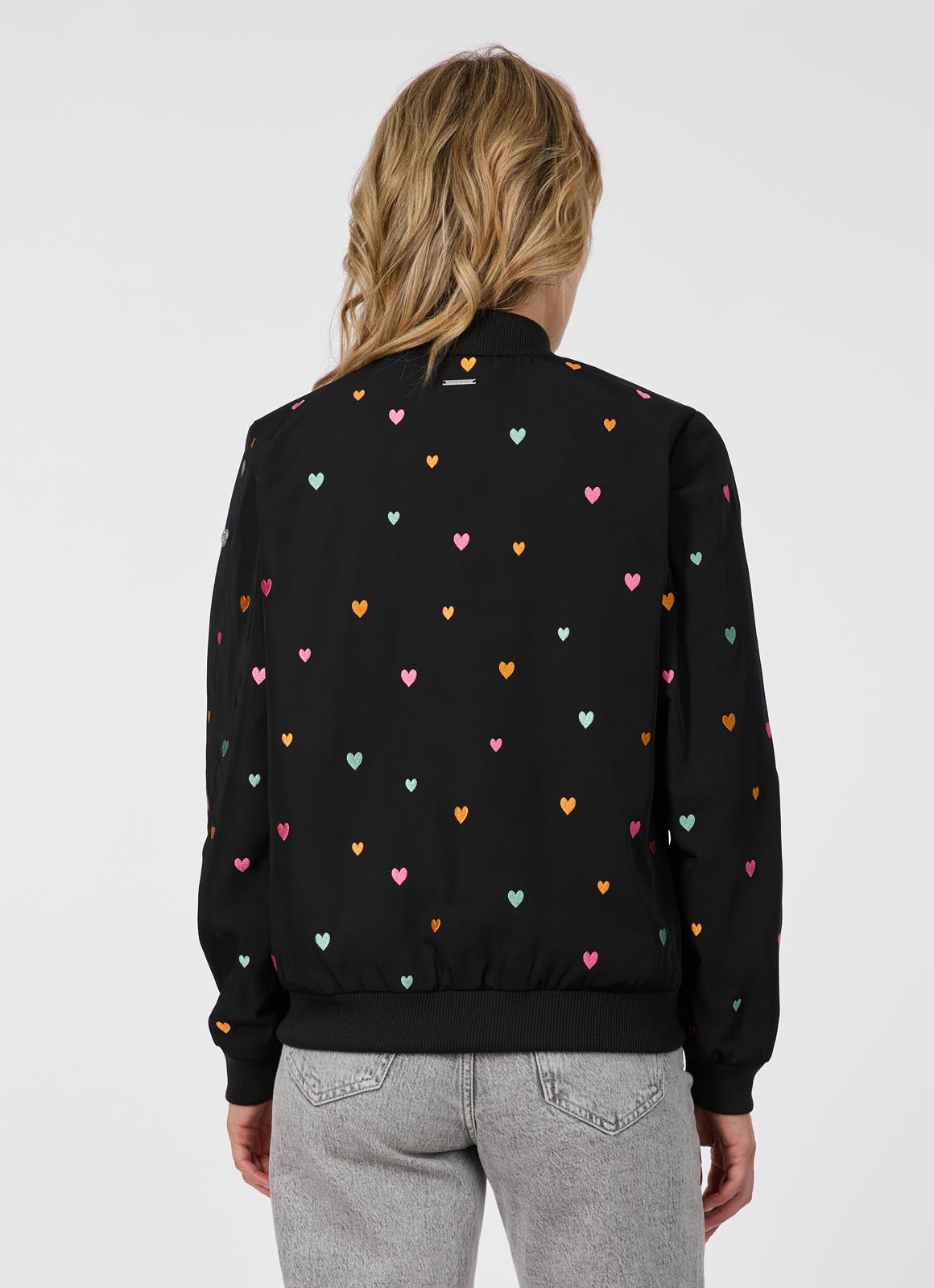 Ragwear Blouson "LUNARA HEARTS" Mit bunter Allover-Herzchenstickerei günstig online kaufen