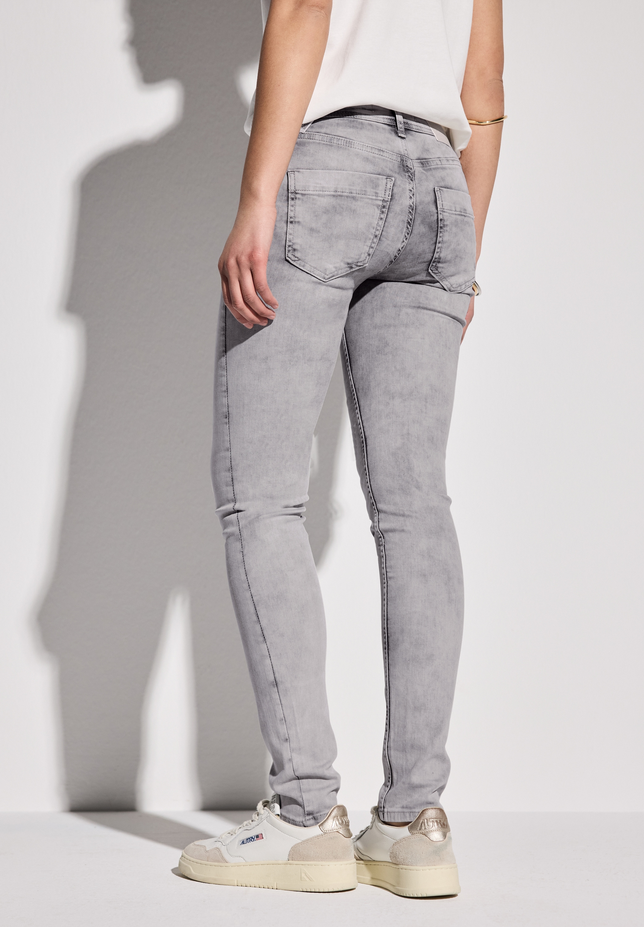 STREET ONE Siauri džinsai Middle Waist