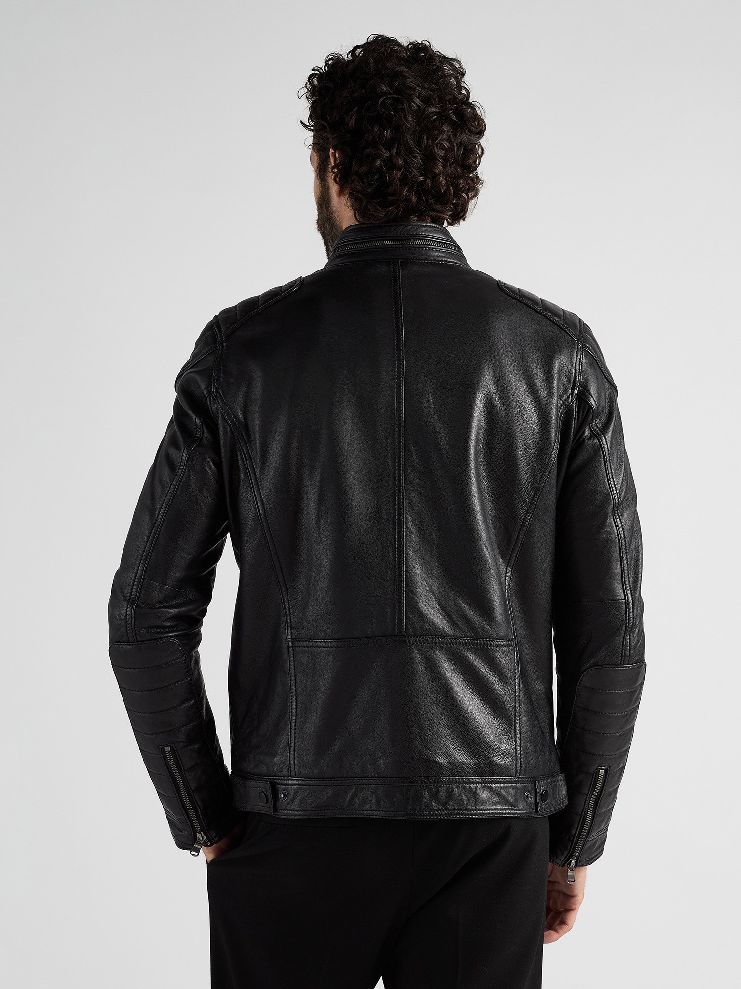 Lederjacke JCC "40700", Herren, Gr. 52, schwarz, Obermaterial: 100% Lammnappa; Futter: 55% Baumwolle, 45% Polyester; Ärmelfutter: 100% Polyester; Strick: 84% Baumwolle, 14% Polyester, 2% Elasthan, Jacken 3