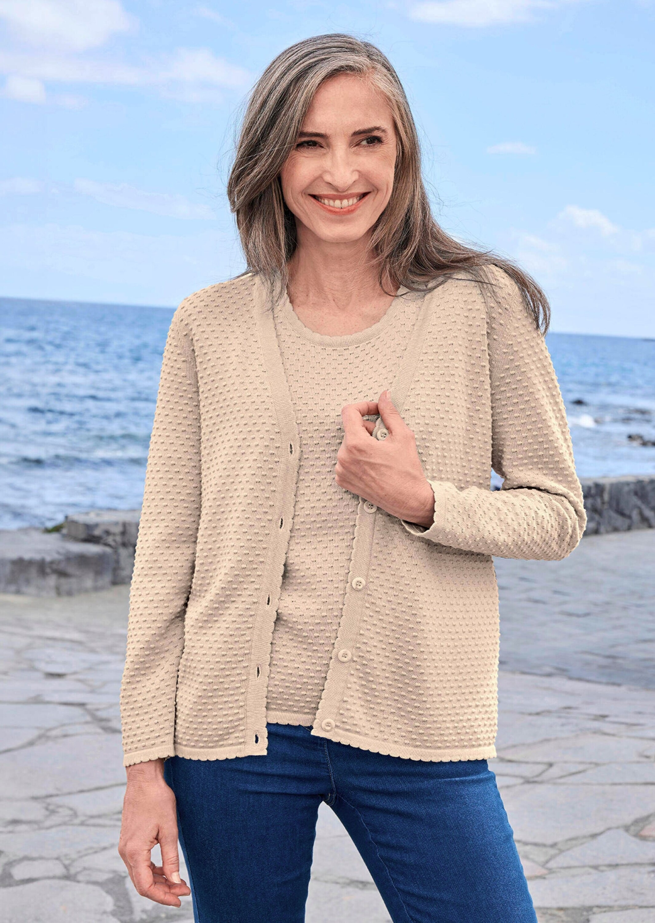 Strickjacke GOLDNER "Baumwoll-Feinstrickjacke, Langarm", Damen, Gr. 42, beige, Obermaterial: 100% Baumwolle CO., Modisch, Strickjacken Strickjacke, Pünktchenmuster 3