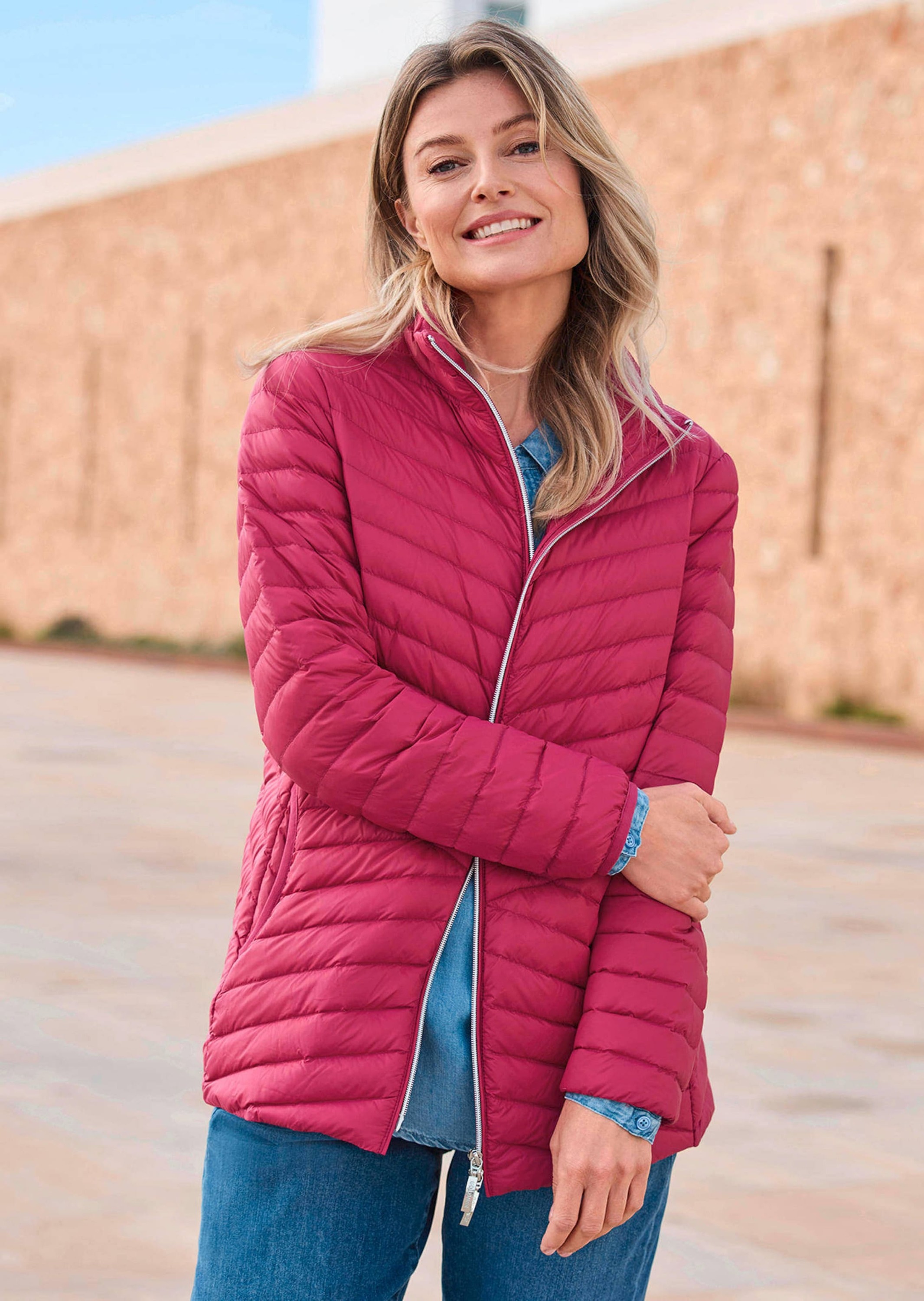 Steppjacke GOLDNER "Herbstjacke mit Daunen, Stehkragen", Damen, Gr. 52, rot (bordeaux), Obermaterial: 100% Polyamid PA., Modisch, Jacken Steppjacke, 2-Wege RV 3