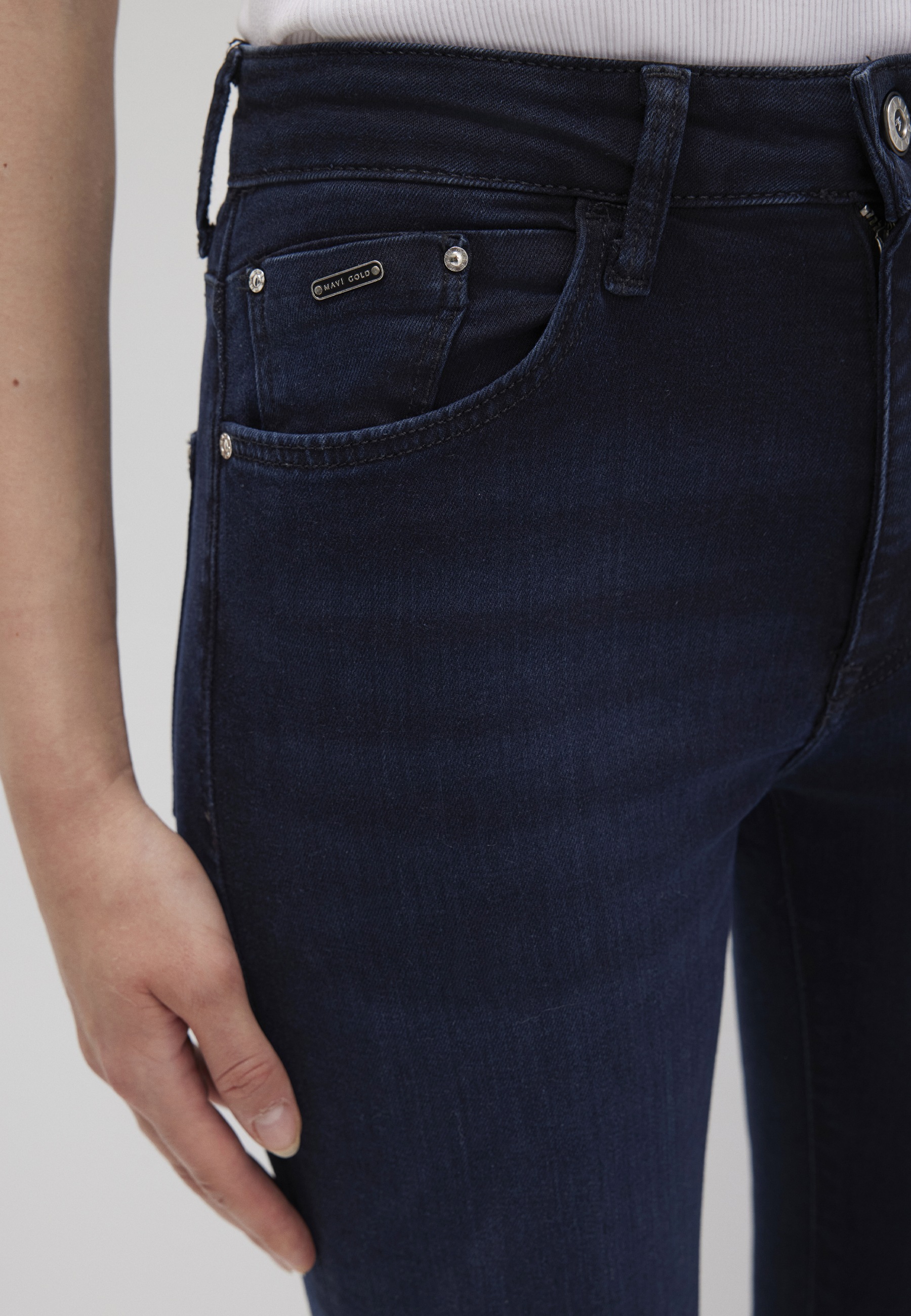 Mavi Straight-Jeans »KENDRA«, gerde Form