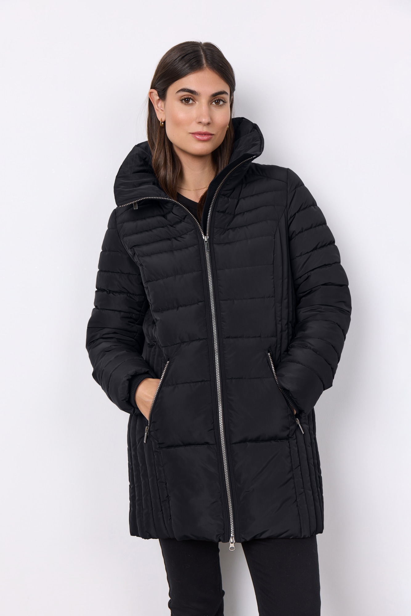 soyaconcept Steppjacke "SC-NINA 1" mit Kapuze aus Polyester, mit modischem Fit