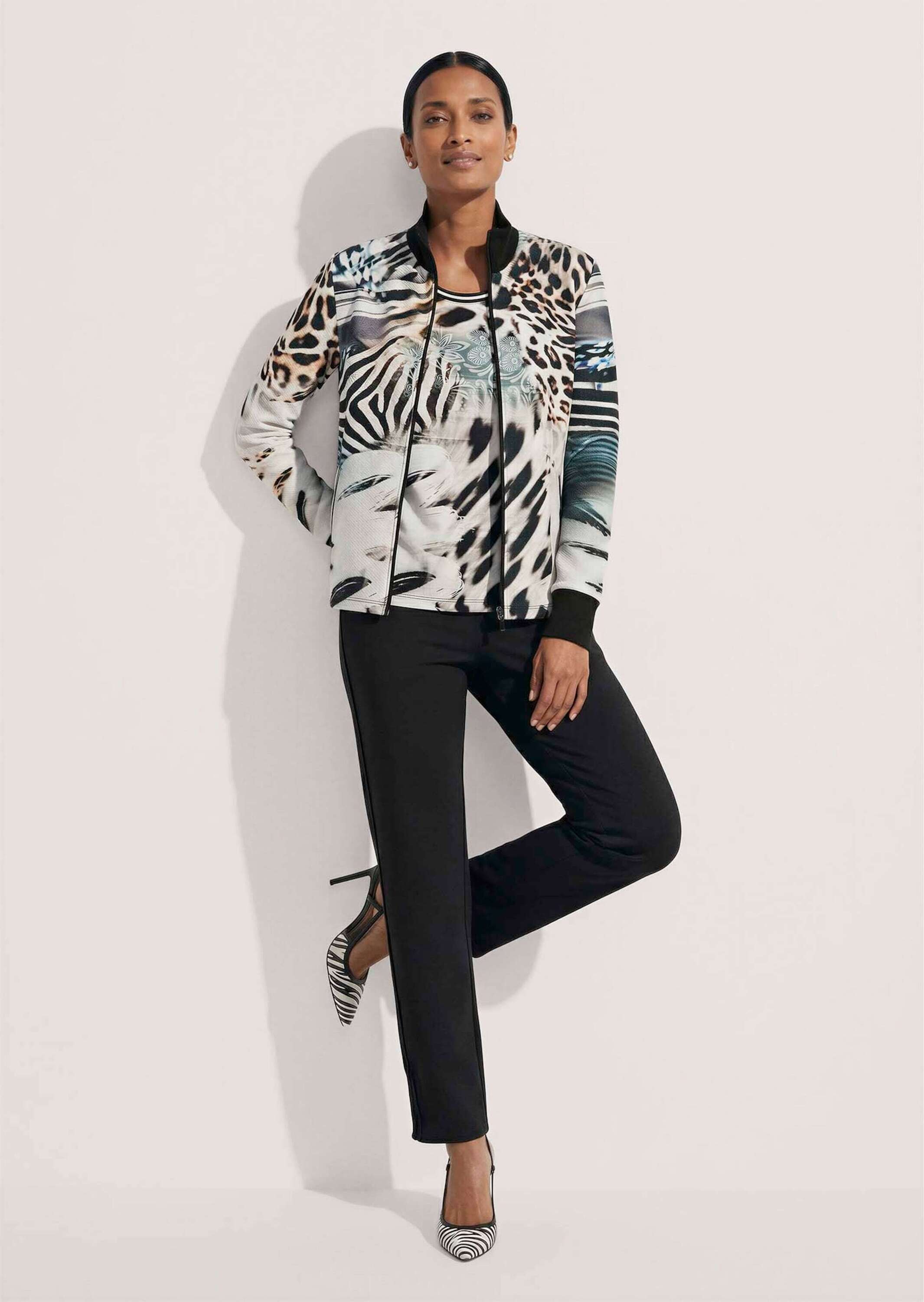 MADELEINE Langarmshirt »Shirt Sweatjacke mit Animal-Print«