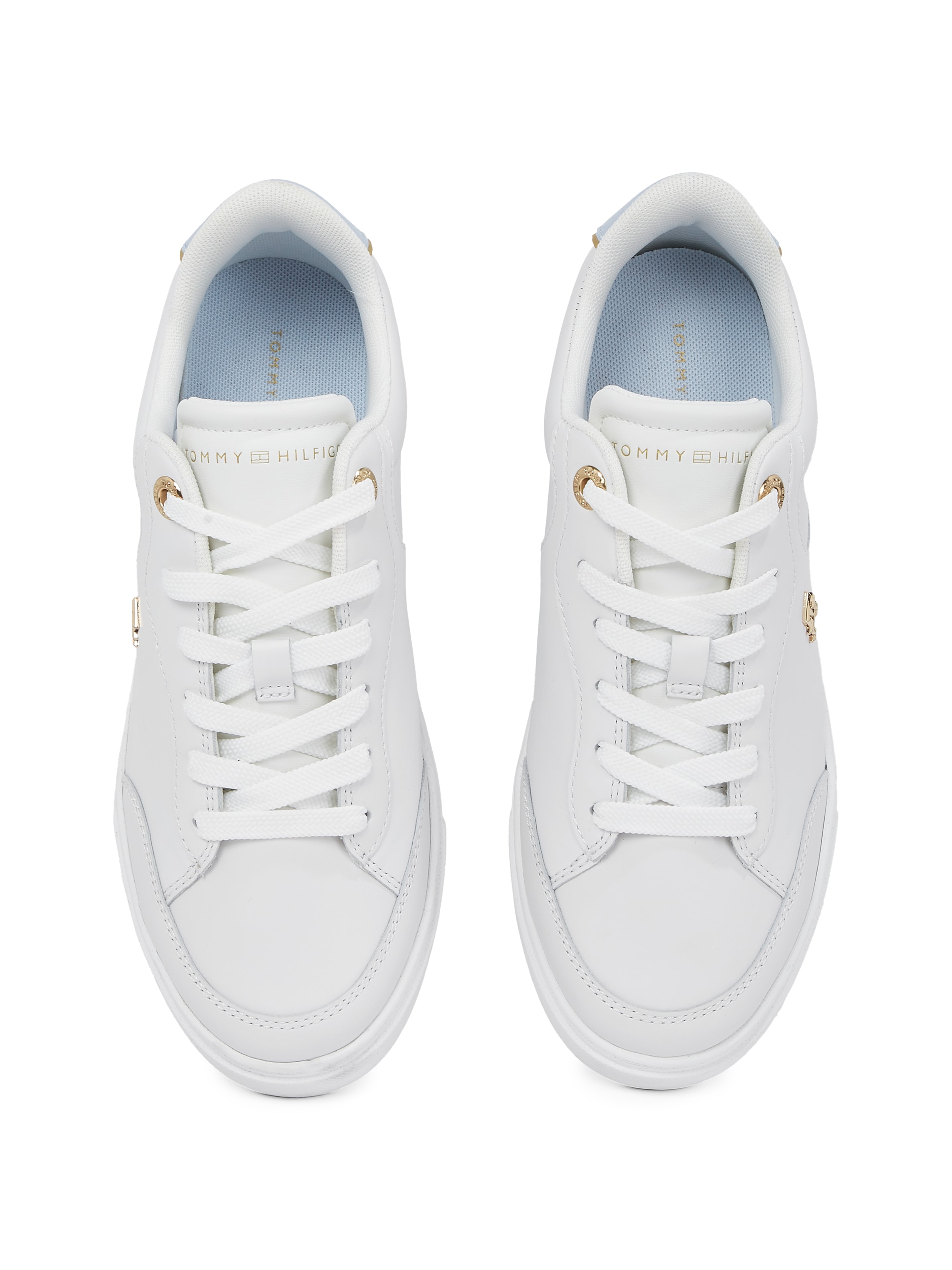 Tommy Hilfiger Plateausneaker »ESSENTIAL CHIC COURT SNEAKER«, Freizeitschuh, Schnürschuh, Halbschuh mit TH-Schmuckelement