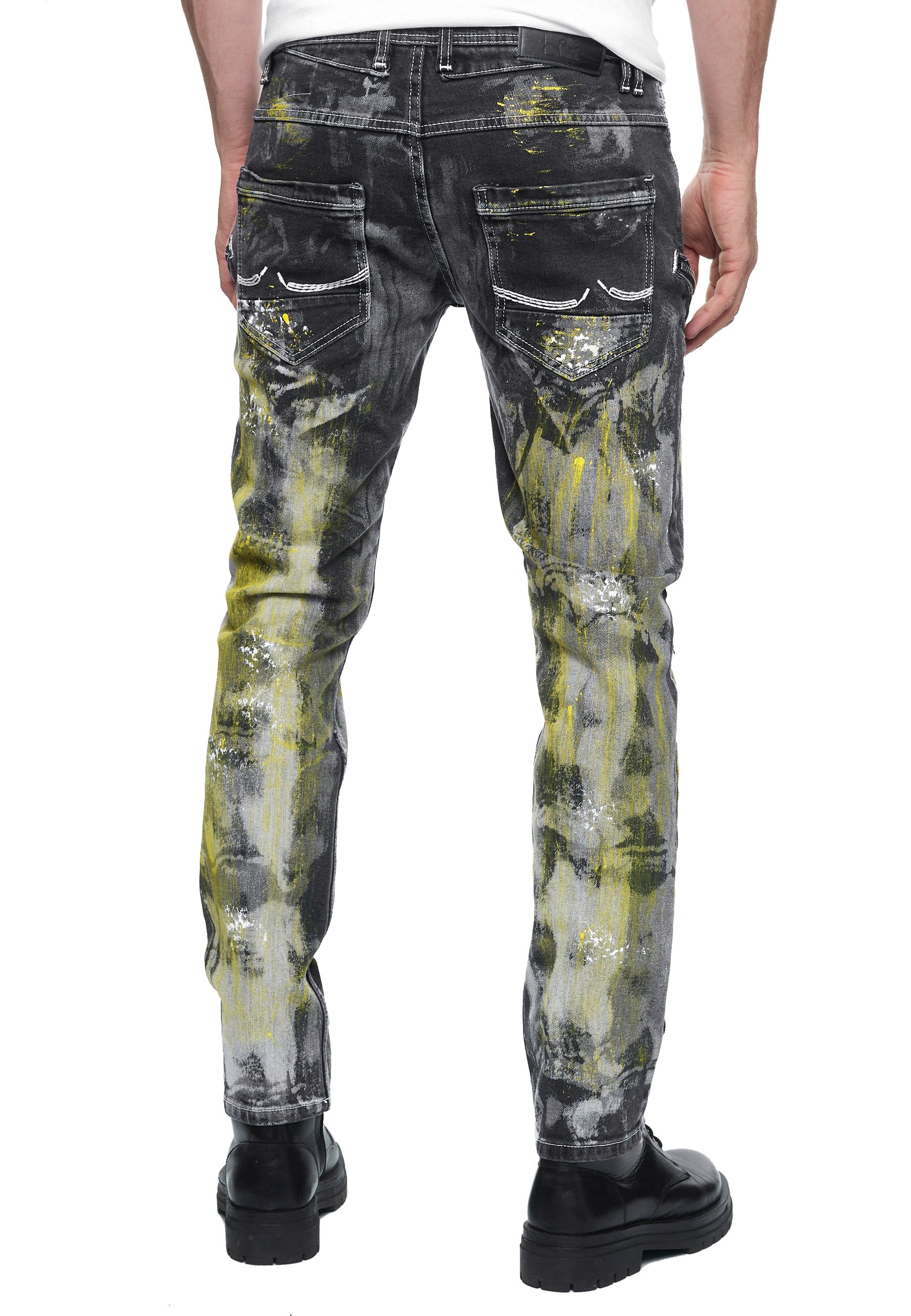 Rusty Neal Straight-Jeans »MORI«, mit trendigen Zierelementen