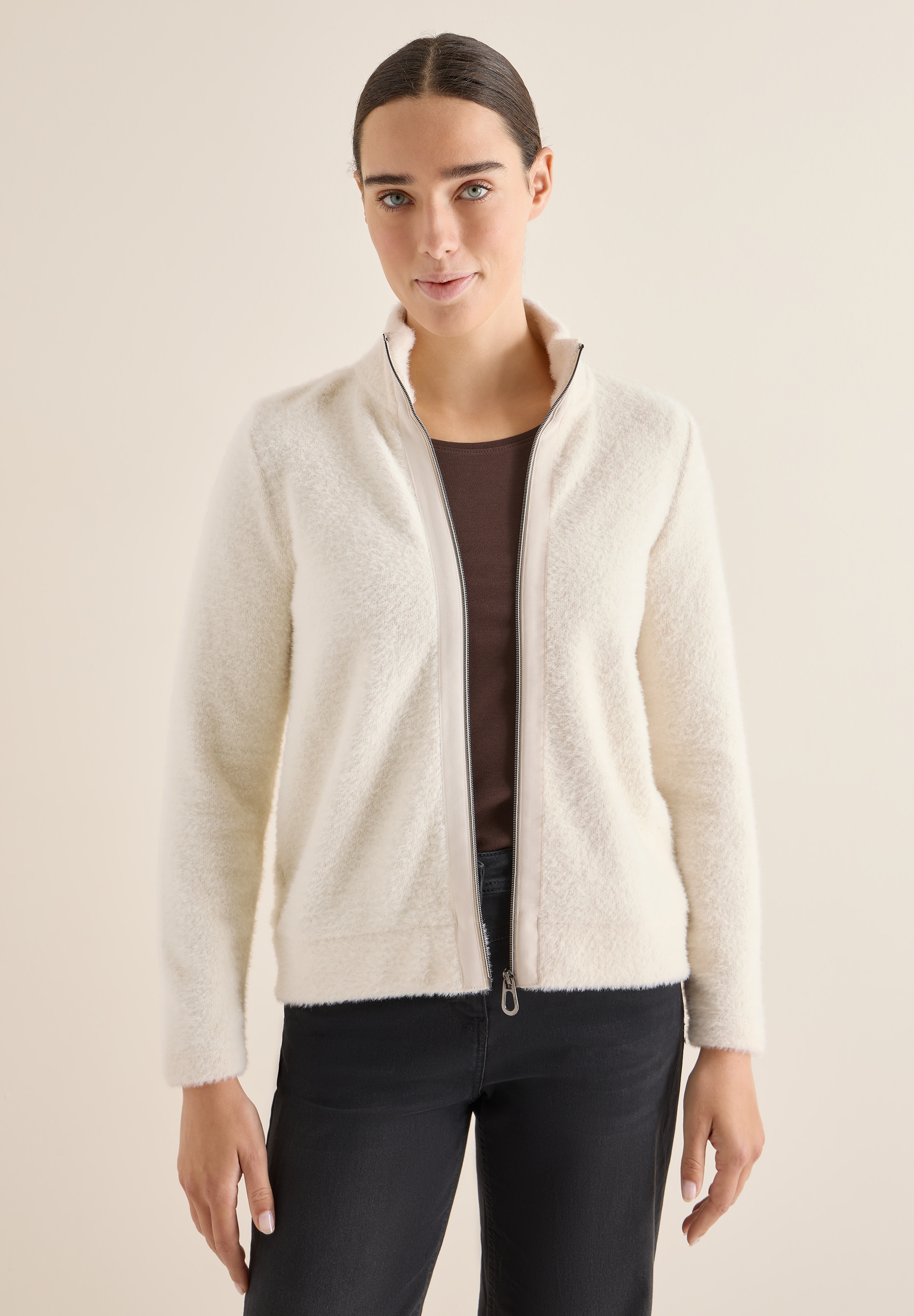 Cecil Cardigan mit Federgarn