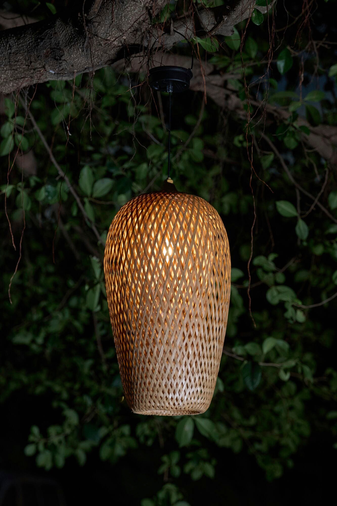 Pauleen LED Pendelleuchte »Sunshine Bliss Solarpendel Outdoor Bambus/Rattan/Kunststoff/Metall«, 1 flammig, Solar