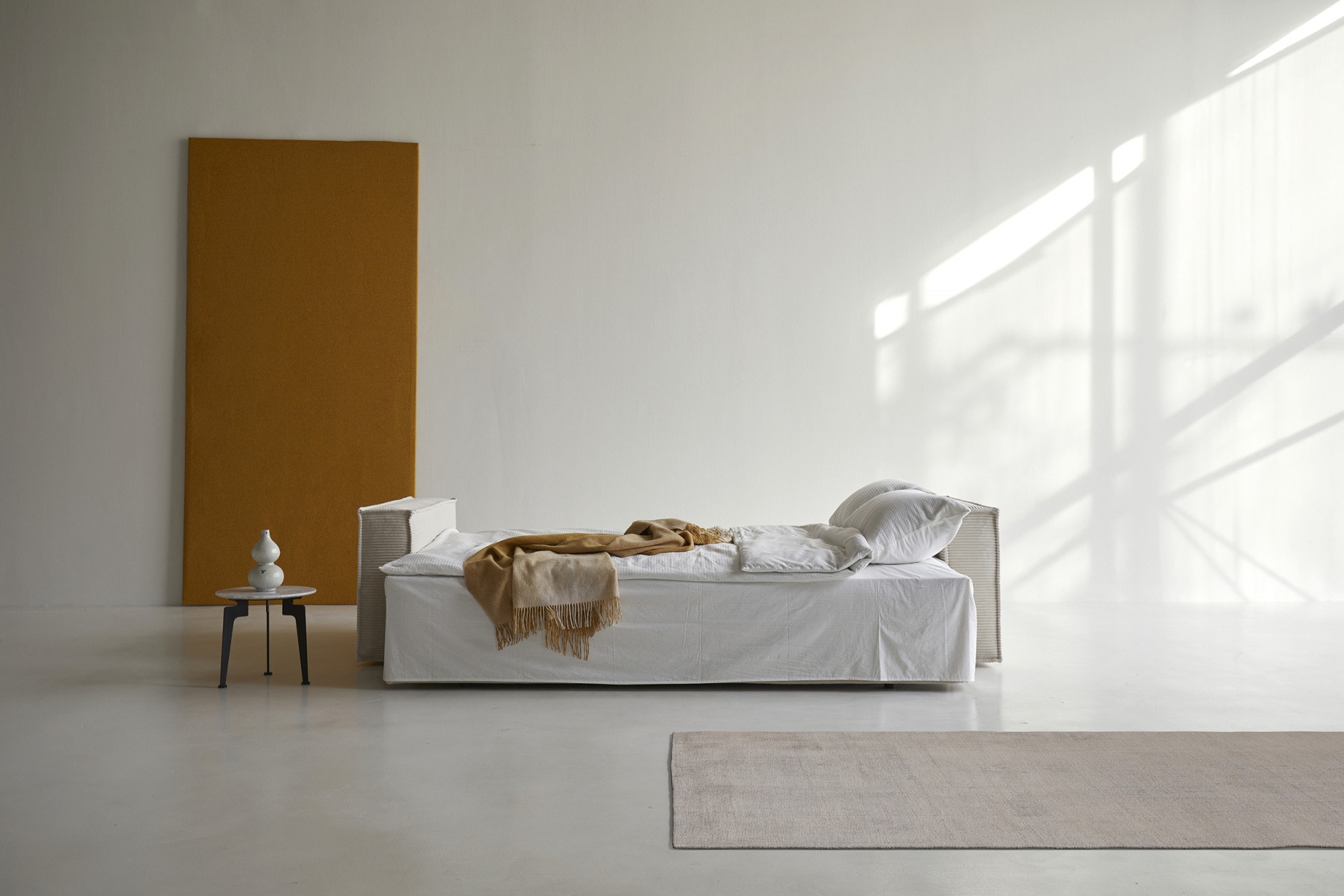 INNOVATION LIVING ™ 3-Sitzer "Newilla, Sofa mit Funktion in Cord oder Boucle-Bezug, bequem & modern" Pocket Spring Komfort, großer Stauraum, stabile Stahlkonstruktion